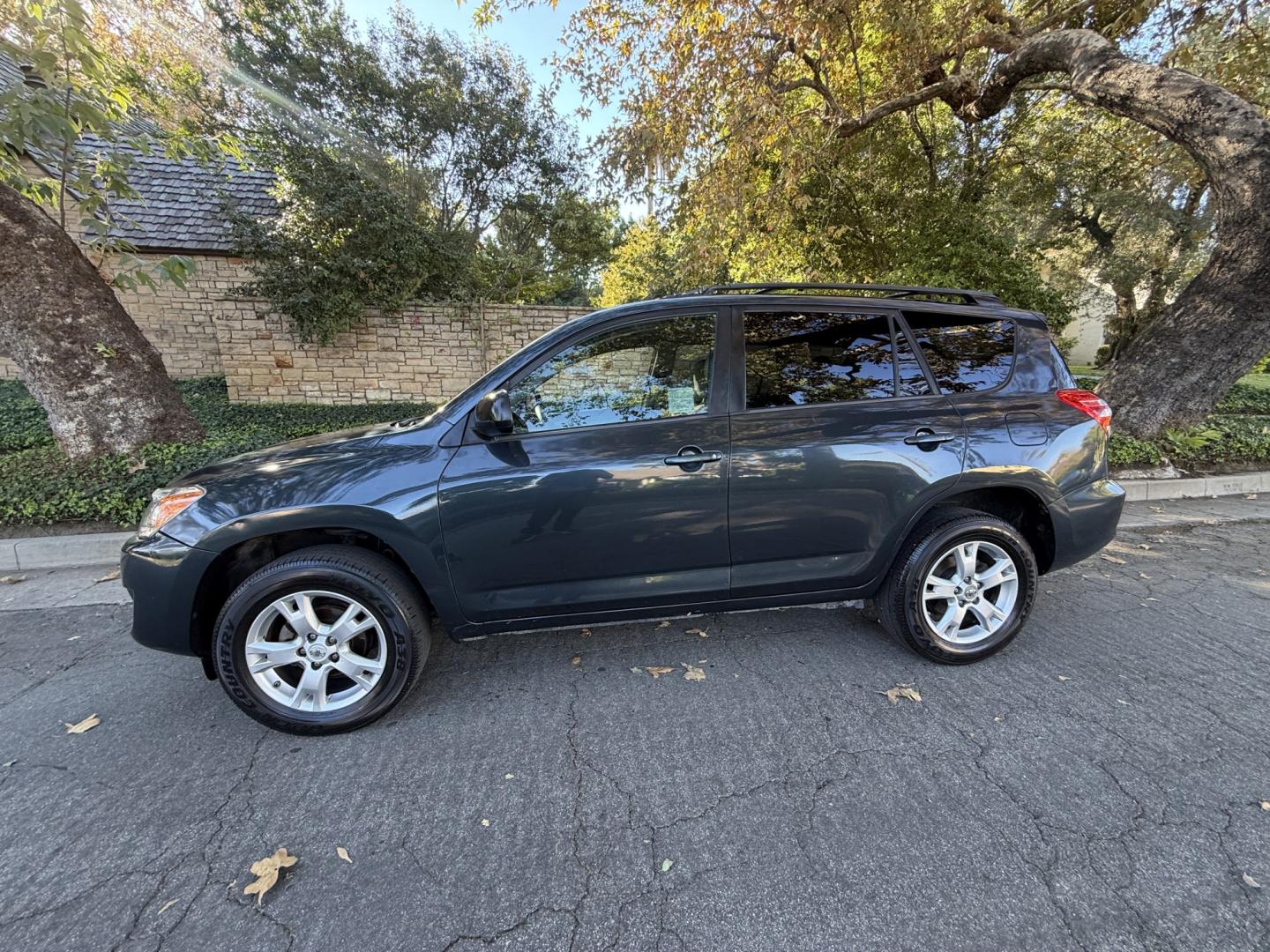 2012 Toyota RAV4 Base I4 2WD (2T3ZF4DV9CW) with an 2.4L L4 DOHC 16V engine, 4-Speed Automatic transmission, located at 30 S. Berkeley Avenue, Pasadena, CA, 91107, (626) 248-7567, 34.145447, -118.109398- Photo#1