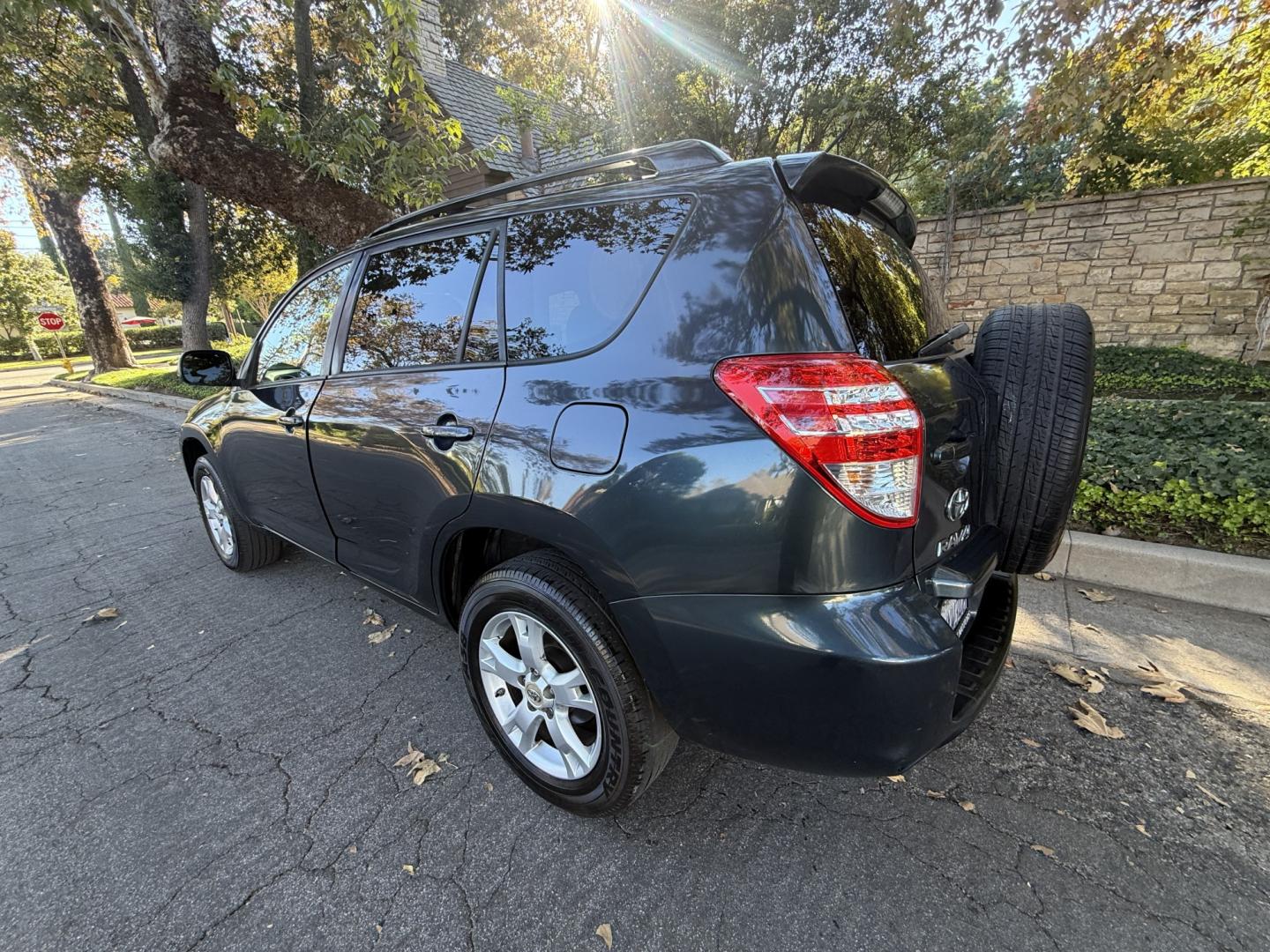 2012 Toyota RAV4 Base I4 2WD (2T3ZF4DV9CW) with an 2.4L L4 DOHC 16V engine, 4-Speed Automatic transmission, located at 30 S. Berkeley Avenue, Pasadena, CA, 91107, (626) 248-7567, 34.145447, -118.109398- Photo#2