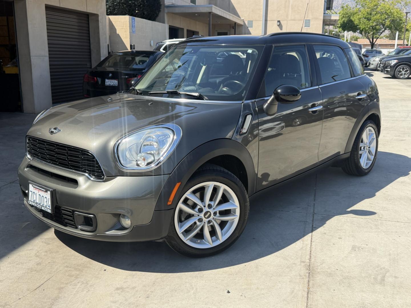 2013 Mineral Grey Metallic /Black Mini Countryman S (WMWZC3C51DW) with an 1.6L L4 DOHC 16V TURBO engine, located at 30 S. Berkeley Avenue, Pasadena, CA, 91107, (626) 248-7567, 34.145447, -118.109398 - Looking for a reliable, affordable used car with easy financing in Pasadena, CA? This 2013 MINI Cooper Hardtop (VIN: WMWZC3C51DWP24173) is the perfect combination of style, fuel efficiency, and performance—available now at Crown City Motors with Buy Here Pay Here financing options designed for all - Photo#8