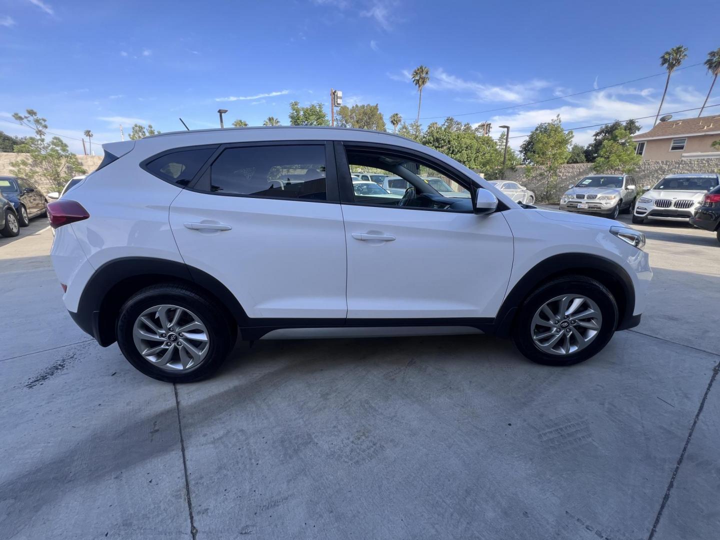 2017 White /Black Hyundai Tucson SE w/Preferred Package AWD (KM8J3CA41HU) with an 2.0L L4 DOHC 16V engine, 6A transmission, located at 30 S. Berkeley Avenue, Pasadena, CA, 91107, (626) 248-7567, 34.145447, -118.109398 - 2017 Hyundai Tucson SE – Buy Here Pay Here – No Credit Needed – Crown City Motors in Pasadena, CA Looking for a reliable and stylish SUV that fits your budget and helps you get back on the road today? Look no further than this 2017 Hyundai Tucson SE, now available at Crown City Motors, your - Photo#14