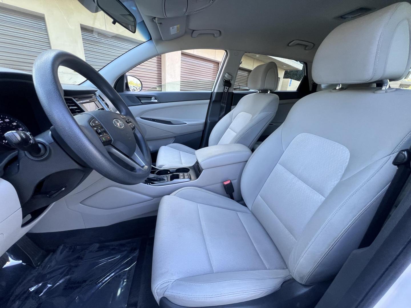 2017 White /Black Hyundai Tucson SE w/Preferred Package AWD (KM8J3CA41HU) with an 2.0L L4 DOHC 16V engine, 6A transmission, located at 30 S. Berkeley Avenue, Pasadena, CA, 91107, (626) 248-7567, 34.145447, -118.109398 - 2017 Hyundai Tucson SE – Buy Here Pay Here – No Credit Needed – Crown City Motors in Pasadena, CA Looking for a reliable and stylish SUV that fits your budget and helps you get back on the road today? Look no further than this 2017 Hyundai Tucson SE, now available at Crown City Motors, your - Photo#20