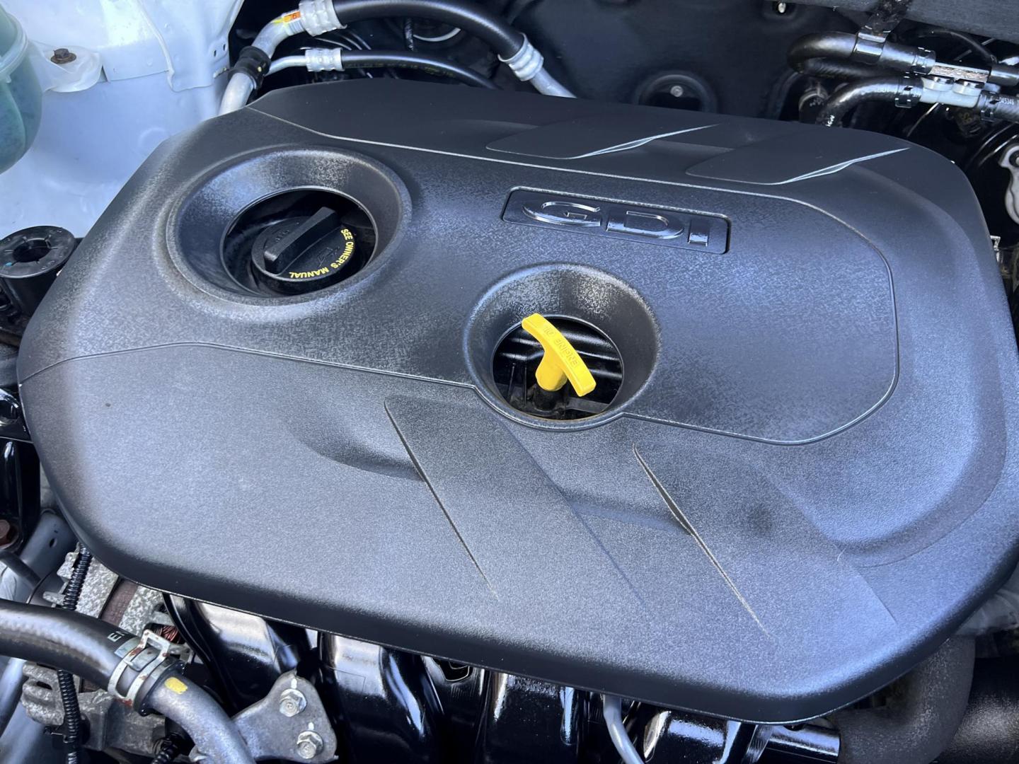 2017 White /Black Hyundai Tucson SE w/Preferred Package AWD (KM8J3CA41HU) with an 2.0L L4 DOHC 16V engine, 6A transmission, located at 30 S. Berkeley Avenue, Pasadena, CA, 91107, (626) 248-7567, 34.145447, -118.109398 - 2017 Hyundai Tucson SE – Buy Here Pay Here – No Credit Needed – Crown City Motors in Pasadena, CA Looking for a reliable and stylish SUV that fits your budget and helps you get back on the road today? Look no further than this 2017 Hyundai Tucson SE, now available at Crown City Motors, your - Photo#37