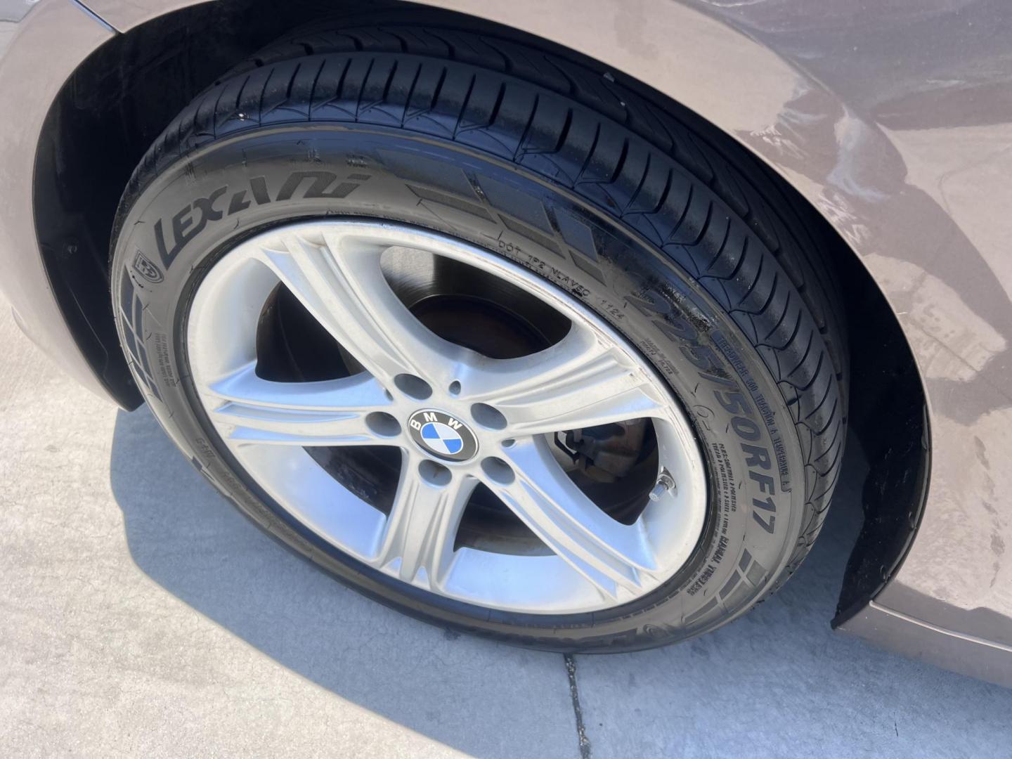 2013 Gray /BEIGE BMW 3-Series 328i Sedan (WBA3C1C58DF) with an 2.0L L4 DOHC 16V engine, located at 30 S. Berkeley Avenue, Pasadena, CA, 91107, (626) 248-7567, 34.145447, -118.109398 - Crown City Motors is a used “Buy Here Pay Here” car dealer in Pasadena CA. “Buy Here Pay Here” financing, means that when you purchase your vehicle from our dealership, that you make the payments to the dealership as well. We do not need the banks approval to get you approved for a used auto - Photo#8