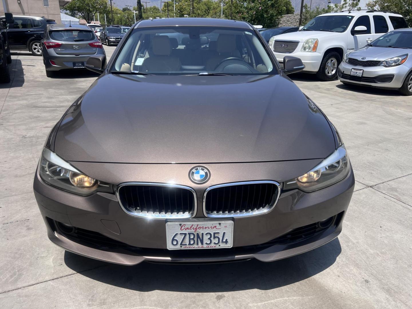 2013 Gray /BEIGE BMW 3-Series 328i Sedan (WBA3C1C58DF) with an 2.0L L4 DOHC 16V engine, located at 30 S. Berkeley Avenue, Pasadena, CA, 91107, (626) 248-7567, 34.145447, -118.109398 - Crown City Motors is a used “Buy Here Pay Here” car dealer in Pasadena CA. “Buy Here Pay Here” financing, means that when you purchase your vehicle from our dealership, that you make the payments to the dealership as well. We do not need the banks approval to get you approved for a used auto - Photo#9