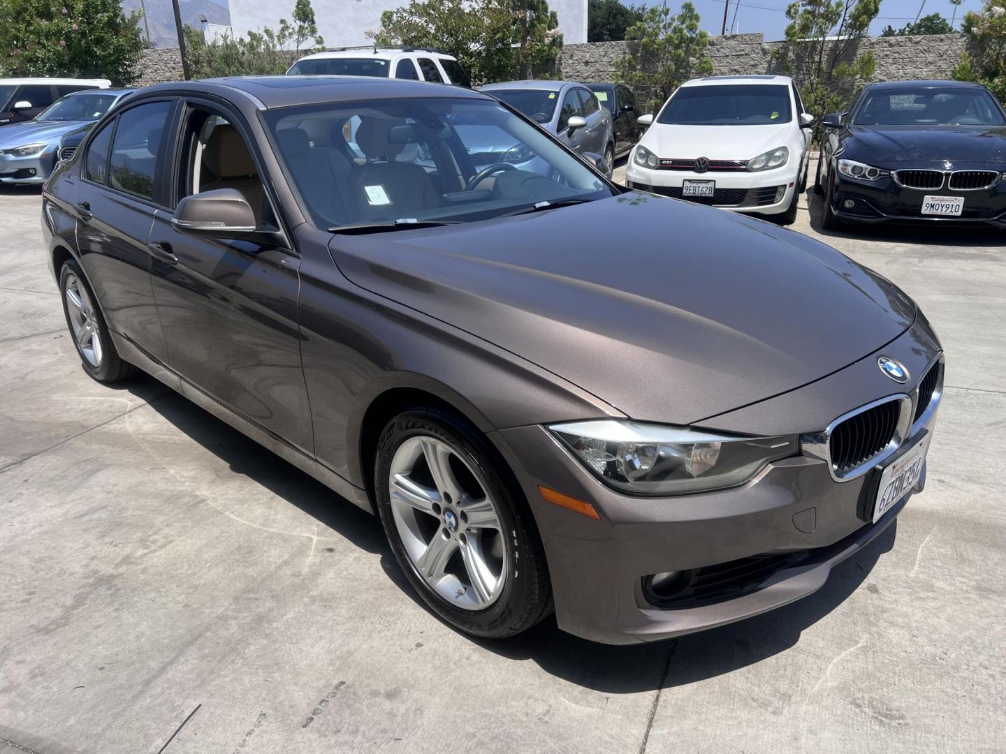 2013 Gray /BEIGE BMW 3-Series 328i Sedan (WBA3C1C58DF) with an 2.0L L4 DOHC 16V engine, located at 30 S. Berkeley Avenue, Pasadena, CA, 91107, (626) 248-7567, 34.145447, -118.109398 - Crown City Motors is a used “Buy Here Pay Here” car dealer in Pasadena CA. “Buy Here Pay Here” financing, means that when you purchase your vehicle from our dealership, that you make the payments to the dealership as well. We do not need the banks approval to get you approved for a used auto - Photo#10