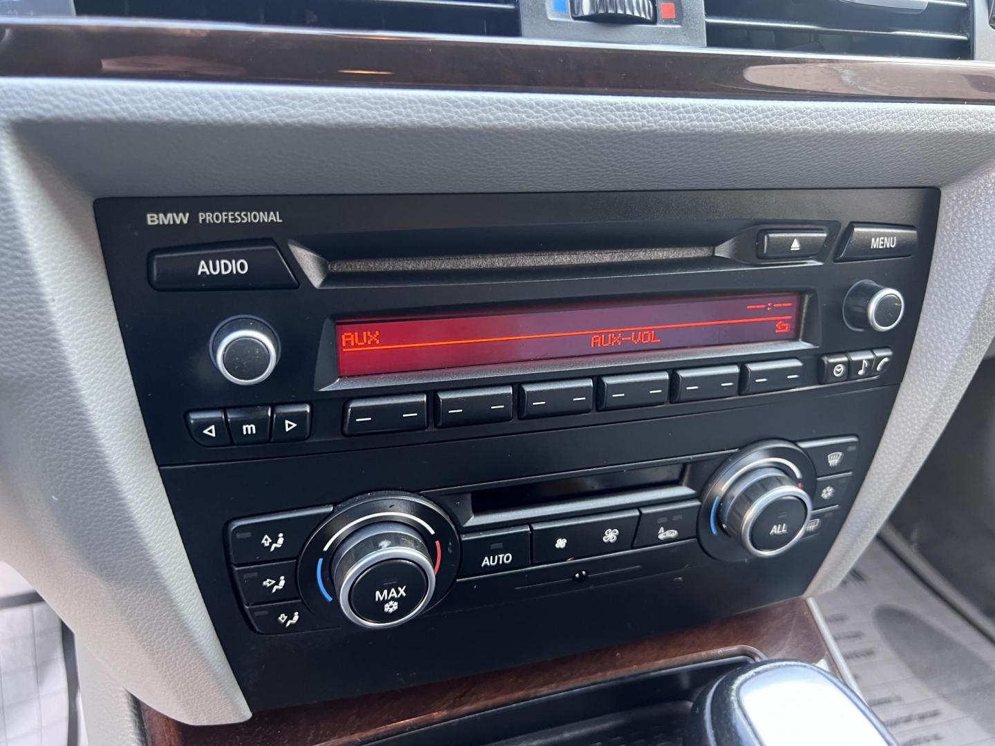 2011 Space Gray Metallic /Black BMW 3-Series 328i (WBAPH5C51BF) with an 3.0L L6 DOHC 24V engine, Automatic transmission, located at 30 S. Berkeley Avenue, Pasadena, CA, 91107, (626) 248-7567, 34.145447, -118.109398 - 2011 BMW 328i Sedan – $995 Down – Buy Here Pay Here – Bad Credit OK – Crown City Motors – Pasadena, CA Looking for a sleek, reliable, and affordable luxury sedan? Meet the 2011 BMW 328i – a perfect balance of driving excitement, sophisticated styling, and lasting quality. Available no - Photo#24