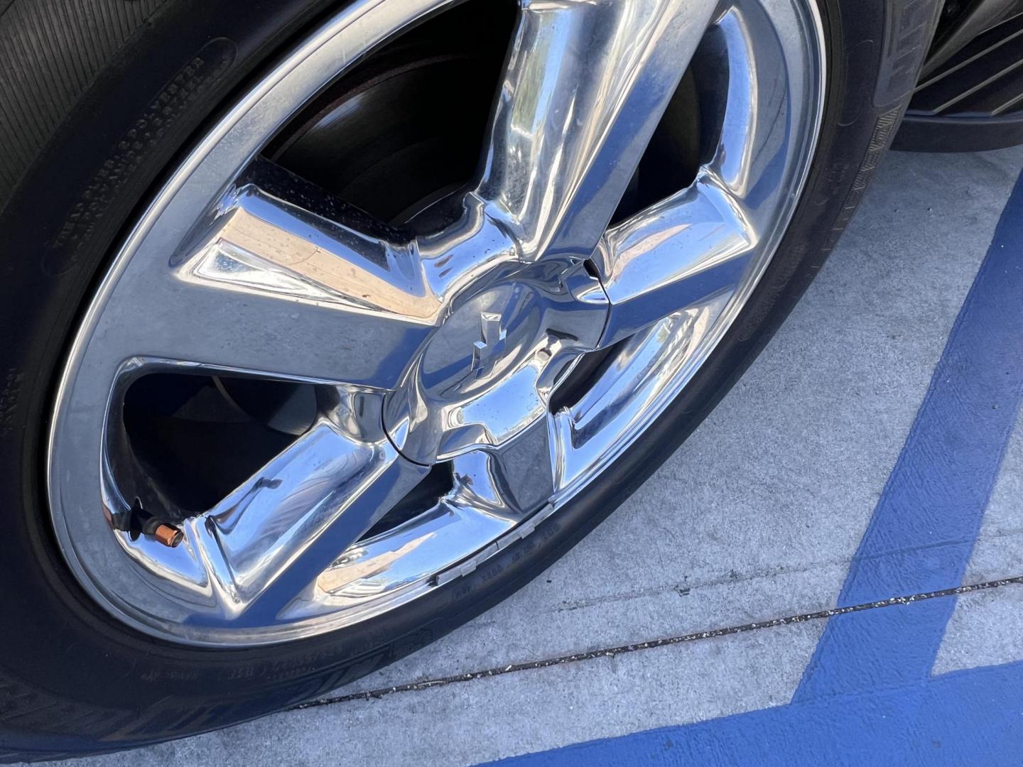 2011 Silver Metallic /Tan Chevrolet Suburban LTZ 1500 4WD (1GNSKKE31BR) with an 5.3L V8 OHV 16V FFV engine, 4-Speed Automatic transmission, located at 30 S. Berkeley Avenue, Pasadena, CA, 91107, (626) 248-7567, 34.145447, -118.109398 - 2011 Chevrolet Suburban LT 4WD – 3rd Row – $995 Down – Buy Here Pay Here – Bad Credit OK – Crown City Motors – Pasadena, CA Looking for a full-size SUV that offers unmatched space, power, and versatility? Look no further than this 2011 Chevrolet Suburban LT 4WD, now available at Crown - Photo#16