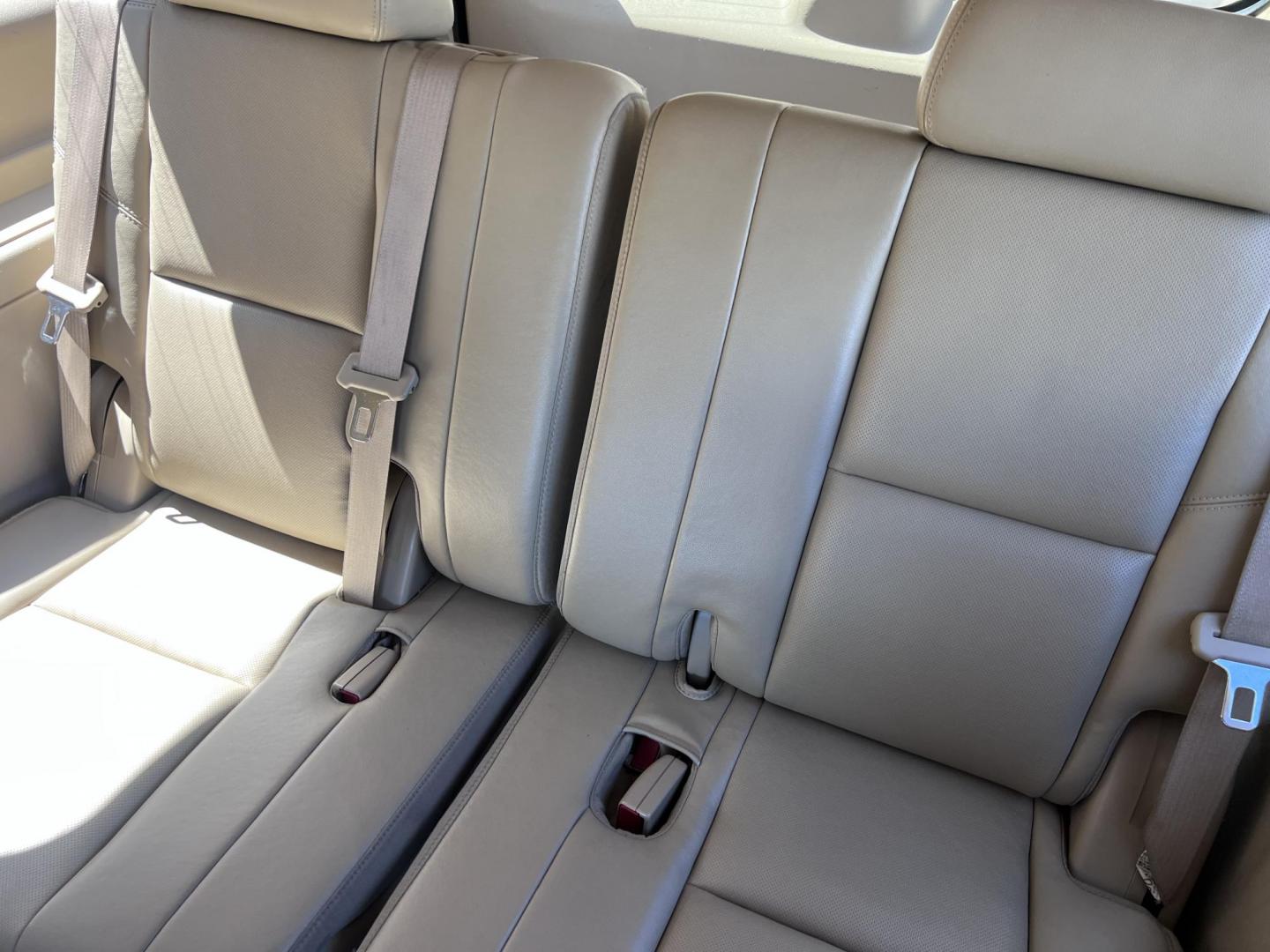 2011 Silver Metallic /Tan Chevrolet Suburban LTZ 1500 4WD (1GNSKKE31BR) with an 5.3L V8 OHV 16V FFV engine, 4-Speed Automatic transmission, located at 30 S. Berkeley Avenue, Pasadena, CA, 91107, (626) 248-7567, 34.145447, -118.109398 - 2011 Chevrolet Suburban LT 4WD – 3rd Row – $995 Down – Buy Here Pay Here – Bad Credit OK – Crown City Motors – Pasadena, CA Looking for a full-size SUV that offers unmatched space, power, and versatility? Look no further than this 2011 Chevrolet Suburban LT 4WD, now available at Crown - Photo#28