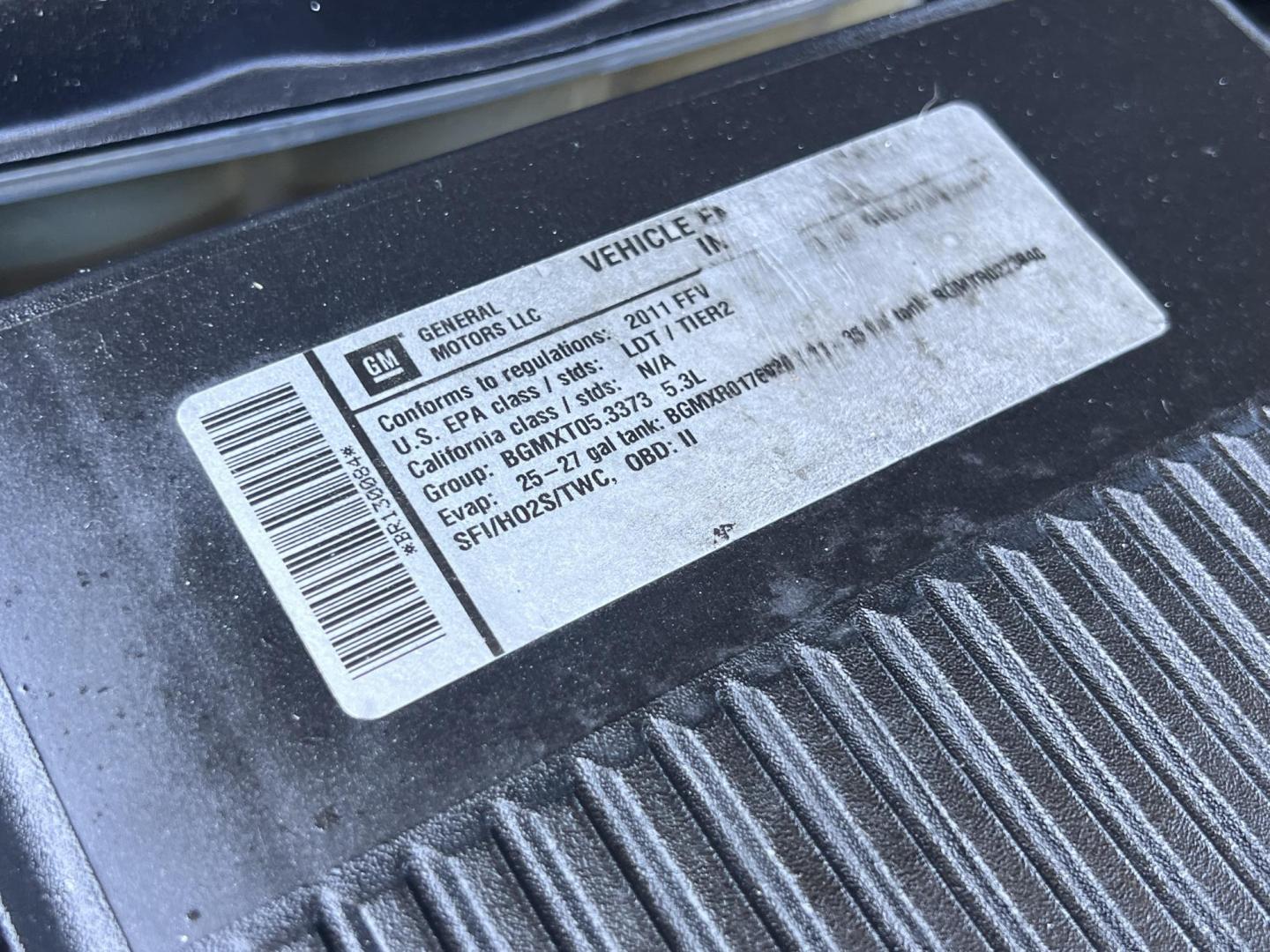 2011 Silver Metallic /Tan Chevrolet Suburban LTZ 1500 4WD (1GNSKKE31BR) with an 5.3L V8 OHV 16V FFV engine, 4-Speed Automatic transmission, located at 30 S. Berkeley Avenue, Pasadena, CA, 91107, (626) 248-7567, 34.145447, -118.109398 - 2011 Chevrolet Suburban LT 4WD – 3rd Row – $995 Down – Buy Here Pay Here – Bad Credit OK – Crown City Motors – Pasadena, CA Looking for a full-size SUV that offers unmatched space, power, and versatility? Look no further than this 2011 Chevrolet Suburban LT 4WD, now available at Crown - Photo#36