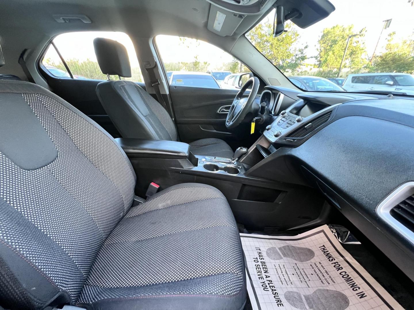 2017 Gray /Black Chevrolet Equinox LS 2WD (2GNALBEK9H1) with an 2.4L L4 DOHC 16V FFV engine, 6A transmission, located at 30 S. Berkeley Avenue, Pasadena, CA, 91107, (626) 248-7567, 34.145447, -118.109398 - 2017 Chevrolet Equinox LS – Fuel-Efficient SUV – Buy Here Pay Here – $995 Down – Bad Credit OK – Crown City Motors – Pasadena, CA Need a dependable SUV with room for the family, great fuel economy, and affordable payments? This 2017 Chevrolet Equinox LS is the perfect compact SUV for - Photo#19