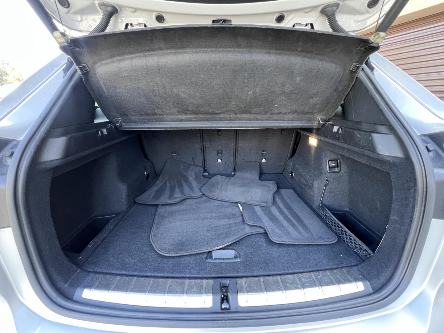 2018 Silver Metallic /Black BMW X1 sDrive28i (WBXHU7C34J5) with an 2.0L L4 DOHC 16V engine, 8A transmission, located at 30 S. Berkeley Avenue, Pasadena, CA, 91107, (626) 248-7567, 34.145447, -118.109398 - 2018 BMW X1 xDrive28i – Luxury, Performance, and Affordability in One SUV VIN: WBXHU7C34J5H42594 Location: Crown City Motors, Pasadena, CA Status: Available Now – Clean Title – Financing Options for All Credit Types Looking for a luxury crossover SUV that combines sporty performance, ele - Photo#27