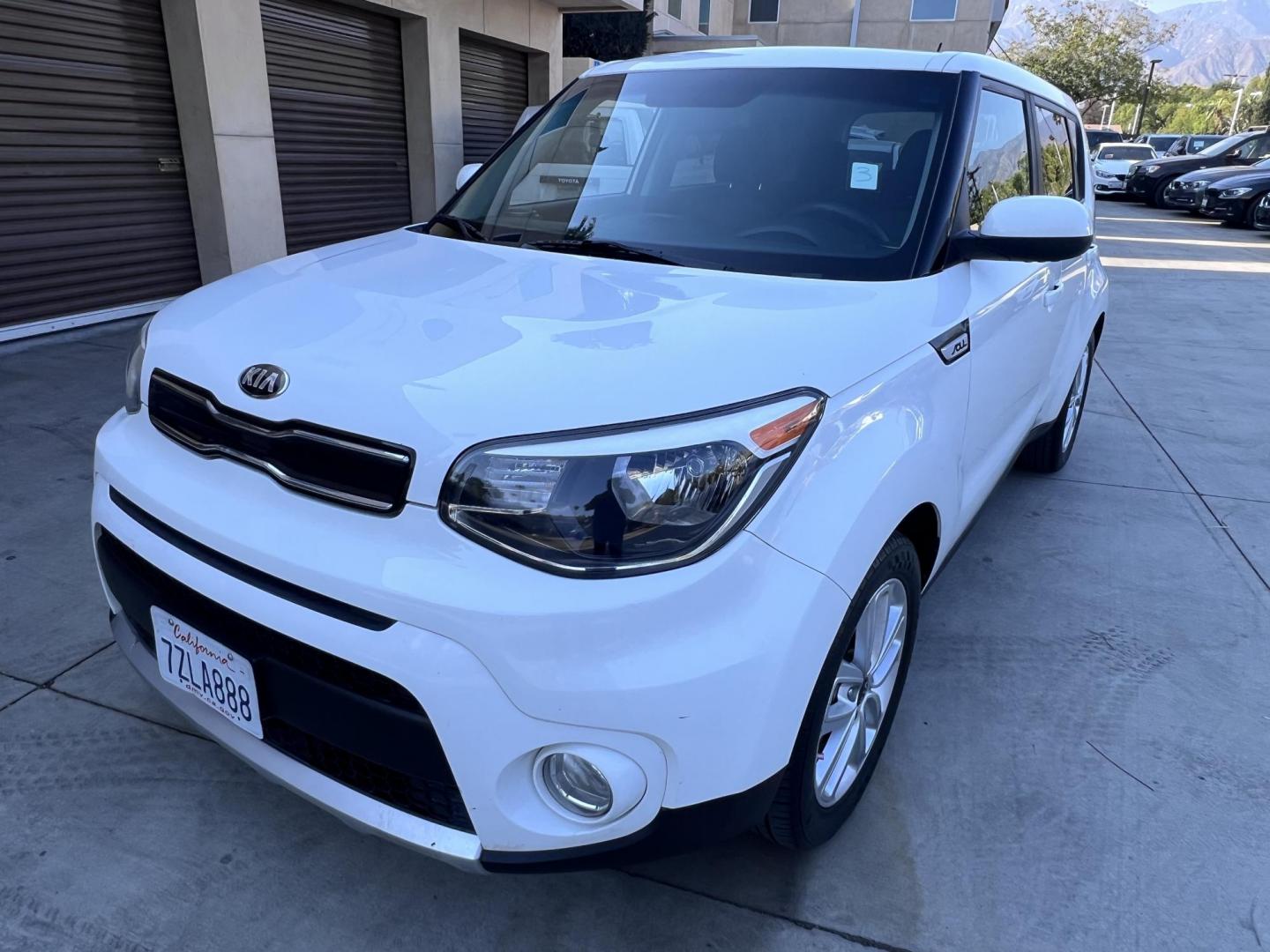 2018 White /Black Kia Soul + (KNDJP3A50J7) with an 2.0L L4 DOHC 16V engine, 6A transmission, located at 30 S. Berkeley Avenue, Pasadena, CA, 91107, (626) 248-7567, 34.145447, -118.109398 - Photo#13