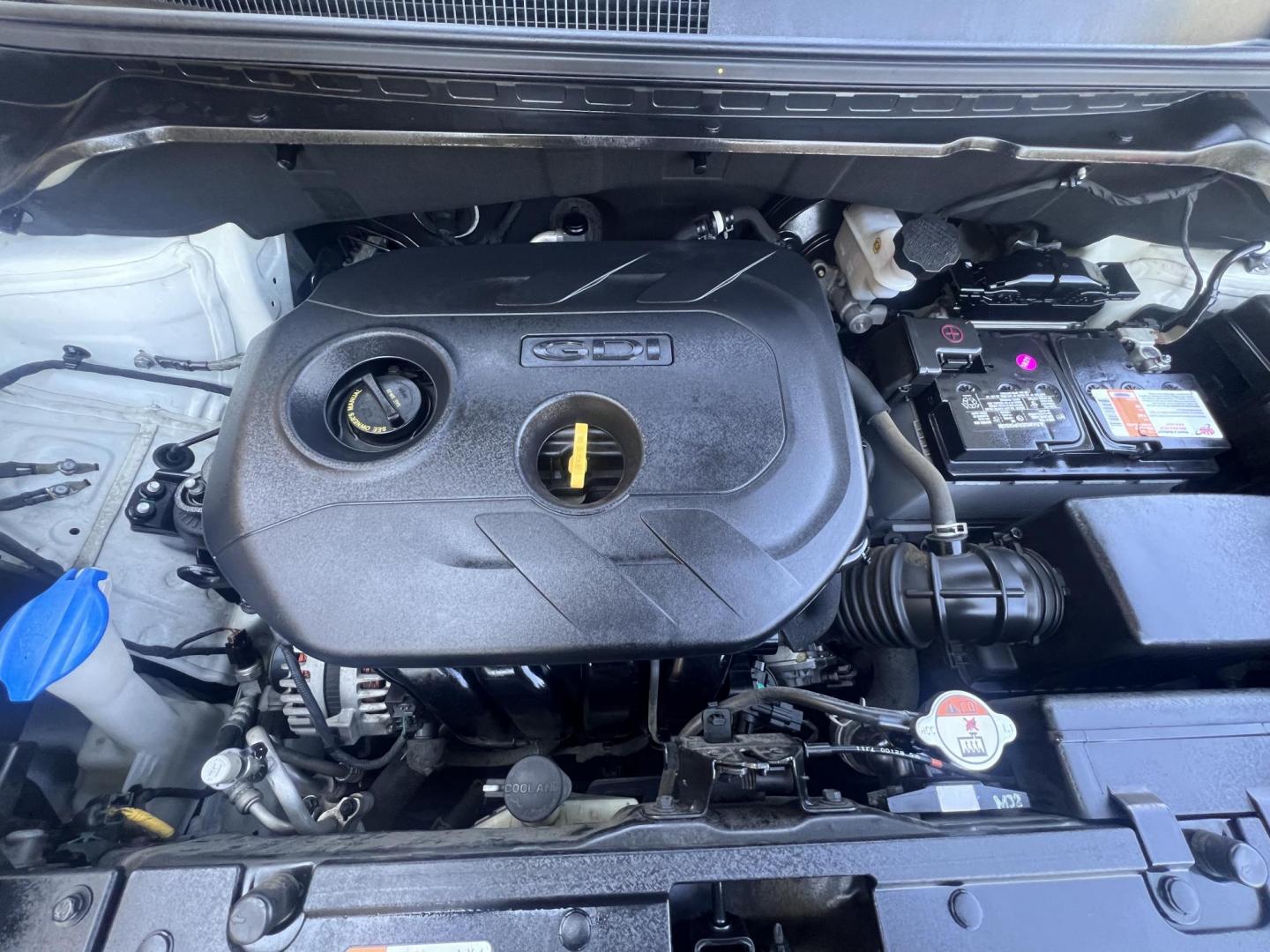 2018 White /Black Kia Soul + (KNDJP3A50J7) with an 2.0L L4 DOHC 16V engine, 6A transmission, located at 30 S. Berkeley Avenue, Pasadena, CA, 91107, (626) 248-7567, 34.145447, -118.109398 - Photo#29