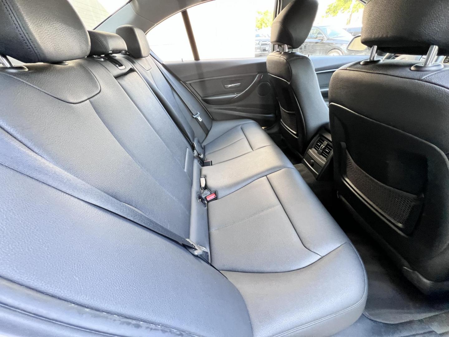 2015 White BMW 3-Series 328i SULEV (WBA3C1C56FK) with an 2.0L L4 DOHC 16V engine, 8-Speed Automatic transmission, located at 30 S. Berkeley Avenue, Pasadena, CA, 91107, (626) 248-7567, 34.145447, -118.109398 - Crown City Motors is a used “Buy Here Pay Here” car dealer in Pasadena CA. “Buy Here Pay Here” financing, means that when you purchase your vehicle from our dealership, that you make the payments to the dealership as well. We do not need the banks approval to get you approved for a used auto - Photo#22