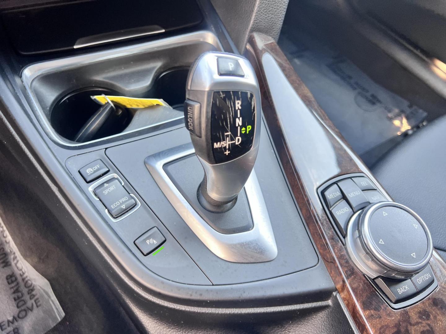 2015 White BMW 3-Series 328i SULEV (WBA3C1C56FK) with an 2.0L L4 DOHC 16V engine, 8-Speed Automatic transmission, located at 30 S. Berkeley Avenue, Pasadena, CA, 91107, (626) 248-7567, 34.145447, -118.109398 - Crown City Motors is a used “Buy Here Pay Here” car dealer in Pasadena CA. “Buy Here Pay Here” financing, means that when you purchase your vehicle from our dealership, that you make the payments to the dealership as well. We do not need the banks approval to get you approved for a used auto - Photo#23