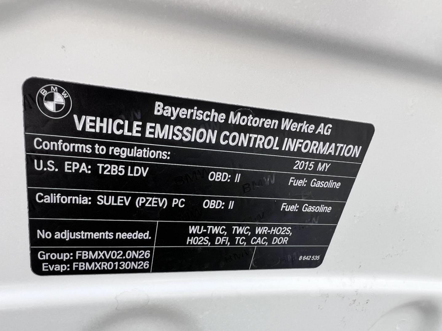 2015 White BMW 3-Series 328i SULEV (WBA3C1C56FK) with an 2.0L L4 DOHC 16V engine, 8-Speed Automatic transmission, located at 30 S. Berkeley Avenue, Pasadena, CA, 91107, (626) 248-7567, 34.145447, -118.109398 - Crown City Motors is a used “Buy Here Pay Here” car dealer in Pasadena CA. “Buy Here Pay Here” financing, means that when you purchase your vehicle from our dealership, that you make the payments to the dealership as well. We do not need the banks approval to get you approved for a used auto - Photo#33