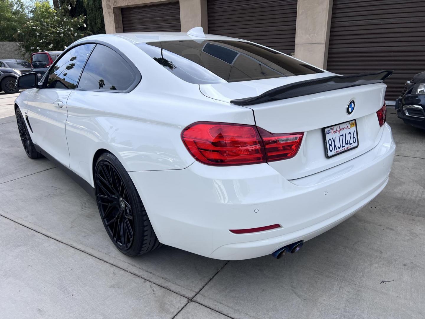 2015 White /black BMW 4-Series 428i SULEV Coupe (WBA3N7C58FK) with an 2.0L L4 DOHC 16V engine, 8-Speed Automatic transmission, located at 30 S. Berkeley Avenue, Pasadena, CA, 91107, (626) 248-7567, 34.145447, -118.109398 - Crown City Motors is a used “Buy Here Pay Here” car dealer in Pasadena CA. “Buy Here Pay Here” financing, means that when you purchase your vehicle from our dealership, that you make the payments to the dealership as well. We do not need the banks approval to get you approved for a used auto - Photo#6
