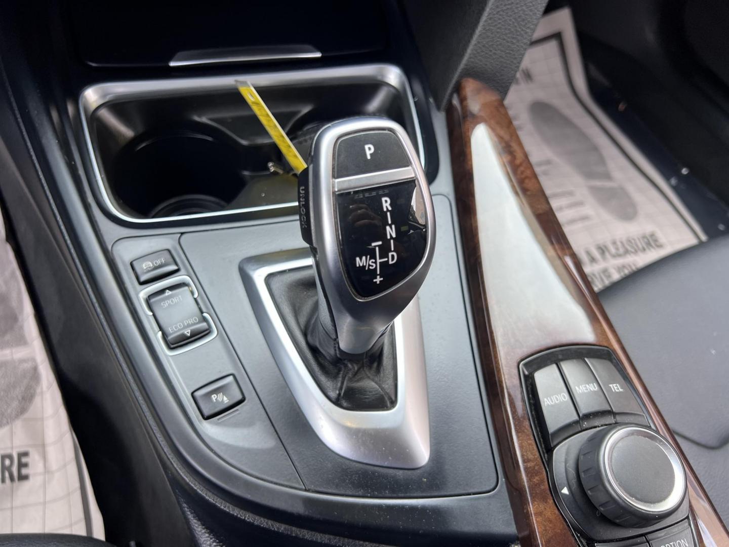 2015 White /black BMW 4-Series 428i SULEV Coupe (WBA3N7C58FK) with an 2.0L L4 DOHC 16V engine, 8-Speed Automatic transmission, located at 30 S. Berkeley Avenue, Pasadena, CA, 91107, (626) 248-7567, 34.145447, -118.109398 - Crown City Motors is a used “Buy Here Pay Here” car dealer in Pasadena CA. “Buy Here Pay Here” financing, means that when you purchase your vehicle from our dealership, that you make the payments to the dealership as well. We do not need the banks approval to get you approved for a used auto - Photo#18