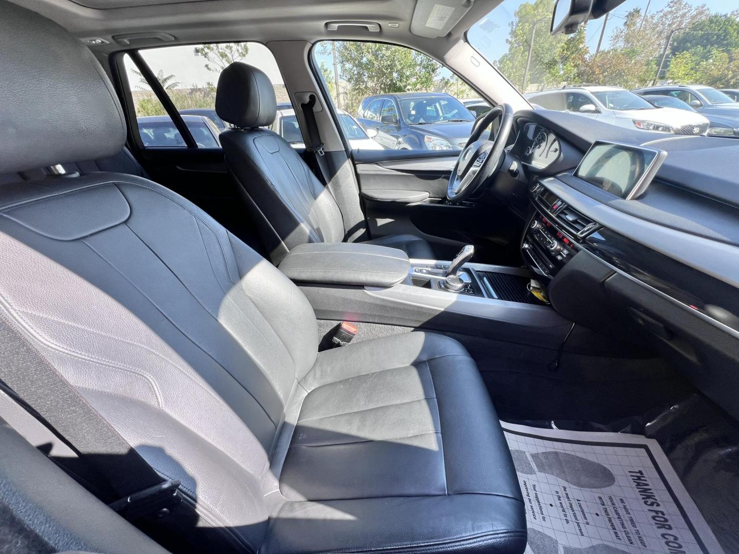 2015 Silver Metallic /black BMW X5 sDrive35i (5UXKR2C55F0) with an 3.0L L6 DOHC 24V engine, 8-Speed Automatic transmission, located at 30 S. Berkeley Avenue, Pasadena, CA, 91107, (626) 248-7567, 34.145447, -118.109398 - Crown City Motors is a used “Buy Here Pay Here” car dealer in Pasadena CA. “Buy Here Pay Here” financing, means that when you purchase your vehicle from our dealership, that you make the payments to the dealership as well. We do not need the banks approval to get you approved for a used auto - Photo#23