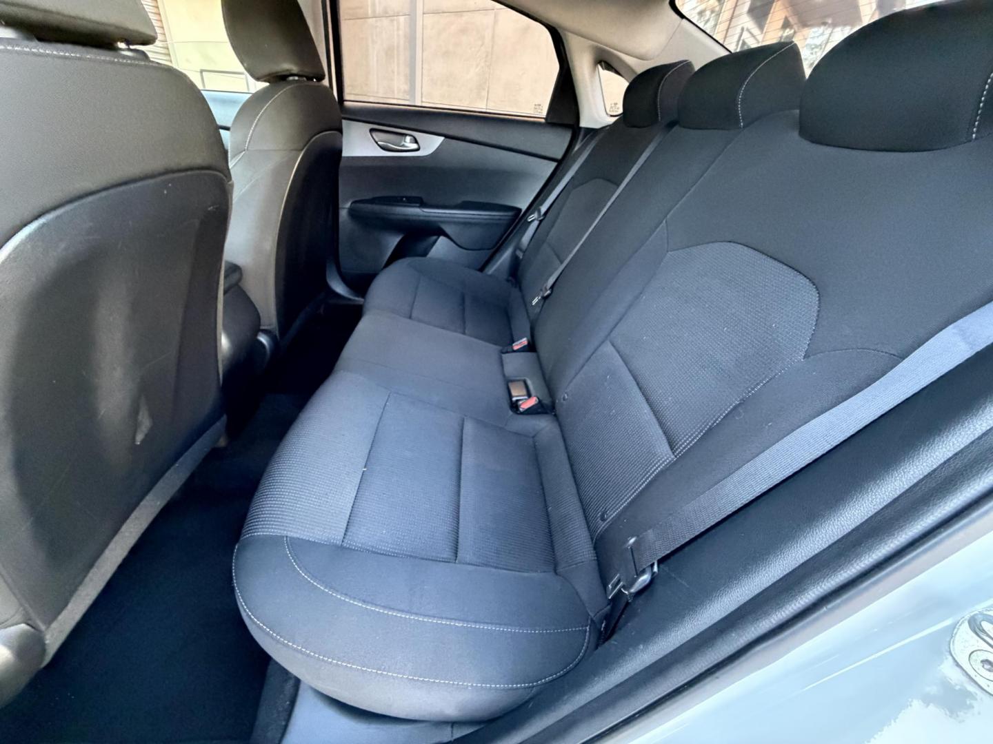 2021 White /black Kia Forte FE (3KPF24AD3ME) with an 2.0L L4 DOHC 16V engine, CVT transmission, located at 30 S. Berkeley Avenue, Pasadena, CA, 91107, (626) 248-7567, 34.145447, -118.109398 - Crown City Motors is a used “Buy Here Pay Here” car dealer in Pasadena CA. “Buy Here Pay Here” financing, means that when you purchase your vehicle from our dealership, that you make the payments to the dealership as well. We do not need the banks approval to get you approved for a used auto - Photo#8