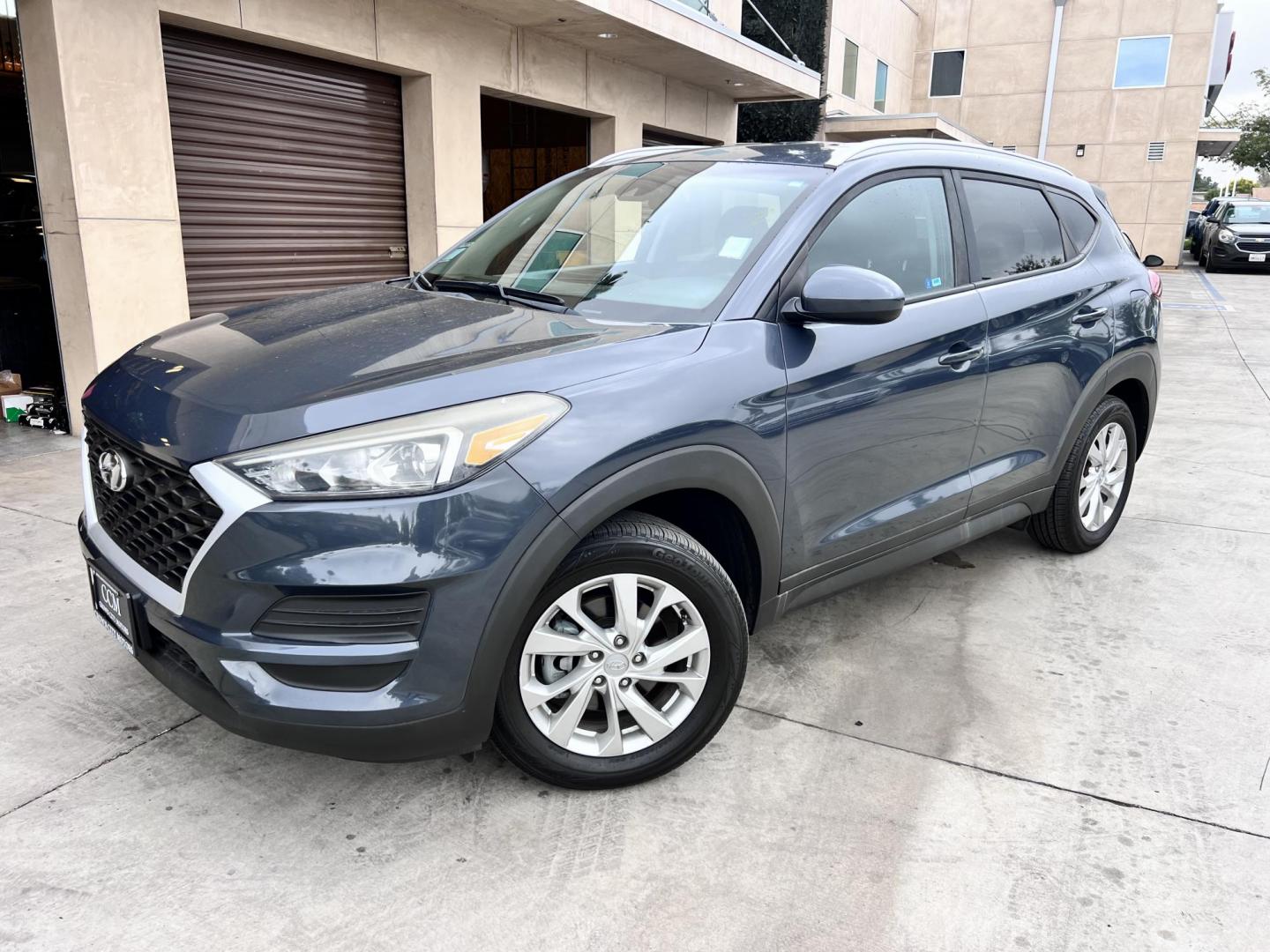 2019 Gray /BLACK Hyundai Tucson SEL (KM8J33A4XKU) with an 2.0L L4 DOHC 16V engine, 6A transmission, located at 30 S. Berkeley Avenue, Pasadena, CA, 91107, (626) 248-7567, 34.145447, -118.109398 - Crown City Motors is a used “Buy Here Pay Here” car dealer in Pasadena CA. “Buy Here Pay Here” financing, means that when you purchase your vehicle from our dealership, that you make the payments to the dealership as well. We do not need the banks approval to get you approved for a used auto - Photo#0