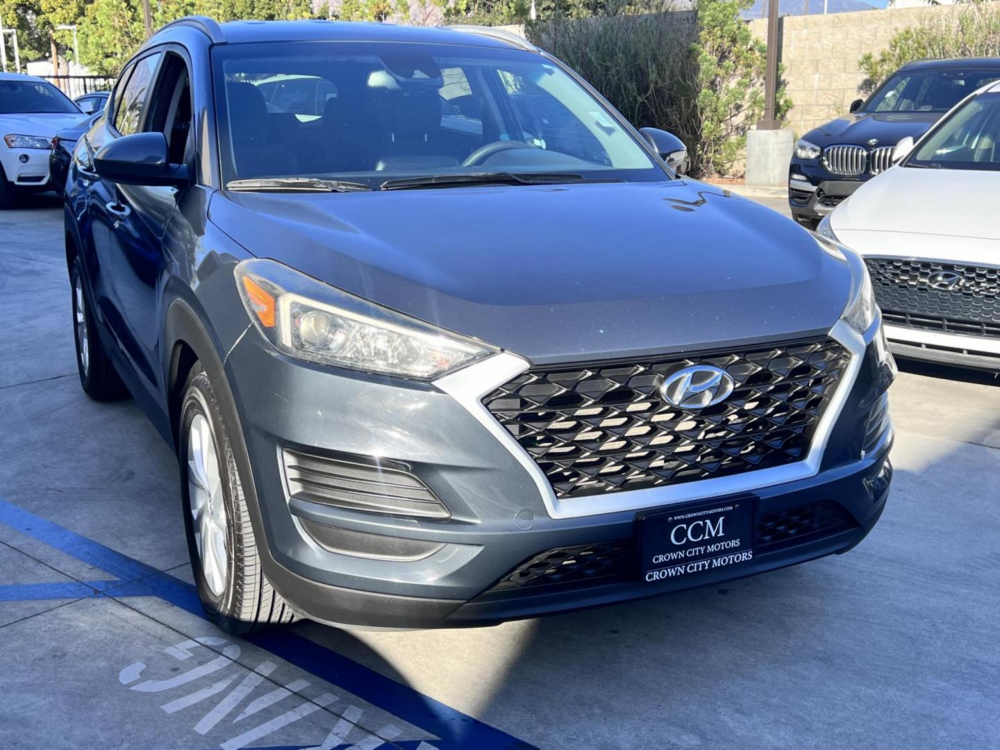 2019 Gray /BLACK Hyundai Tucson SEL (KM8J33A4XKU) with an 2.0L L4 DOHC 16V engine, 6A transmission, located at 30 S. Berkeley Avenue, Pasadena, CA, 91107, (626) 248-7567, 34.145447, -118.109398 - Crown City Motors is a used “Buy Here Pay Here” car dealer in Pasadena CA. “Buy Here Pay Here” financing, means that when you purchase your vehicle from our dealership, that you make the payments to the dealership as well. We do not need the banks approval to get you approved for a used auto - Photo#7