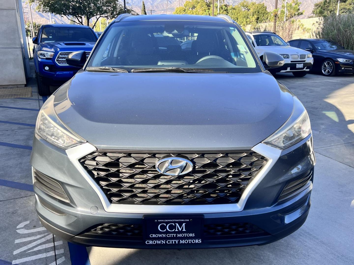 2019 Gray /BLACK Hyundai Tucson SEL (KM8J33A4XKU) with an 2.0L L4 DOHC 16V engine, 6A transmission, located at 30 S. Berkeley Avenue, Pasadena, CA, 91107, (626) 248-7567, 34.145447, -118.109398 - Crown City Motors is a used “Buy Here Pay Here” car dealer in Pasadena CA. “Buy Here Pay Here” financing, means that when you purchase your vehicle from our dealership, that you make the payments to the dealership as well. We do not need the banks approval to get you approved for a used auto - Photo#12