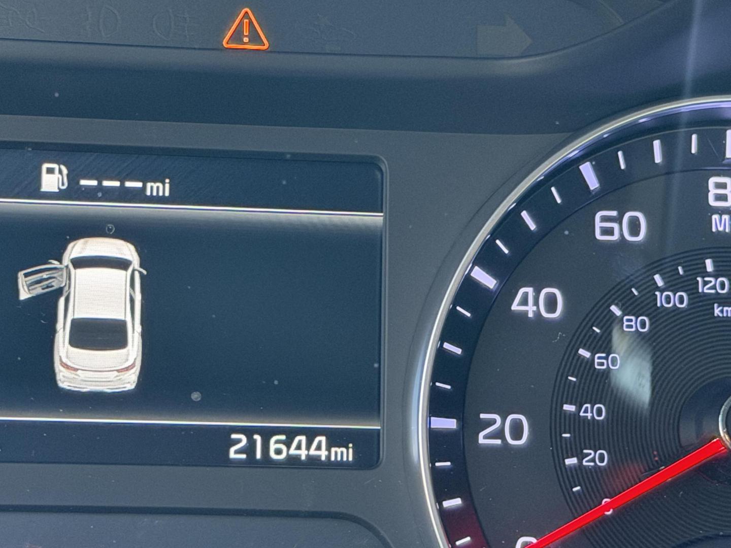 2024 White /BLACK Kia Forte LX (3KPF24AD2RE) with an 2.0L L4 DOHC 16V engine, CVT transmission, located at 30 S. Berkeley Avenue, Pasadena, CA, 91107, (626) 248-7567, 34.145447, -118.109398 - Crown City Motors is a used “Buy Here Pay Here” car dealer in Pasadena CA. “Buy Here Pay Here” financing, means that when you purchase your vehicle from our dealership, that you make the payments to the dealership as well. We do not need the banks approval to get you approved for a used auto - Photo#24