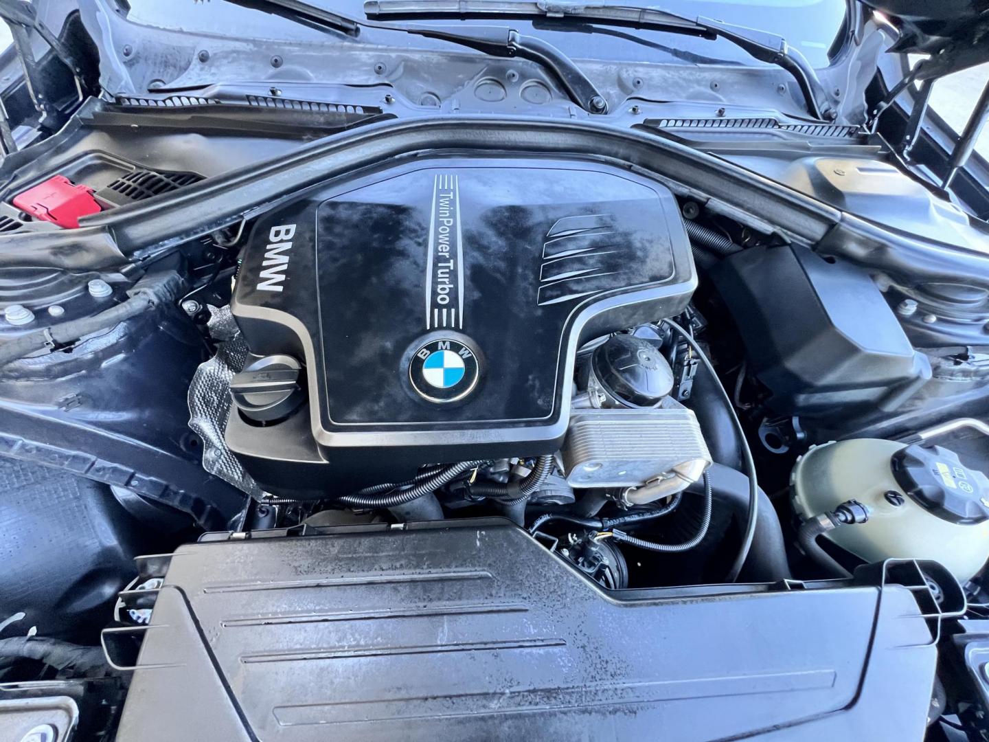 2017 BMW X1 sDrive28i (WBXHU7C36HP) with an 2.0L L4 DOHC 16V engine, 8A transmission, located at 30 S. Berkeley Avenue, Pasadena, CA, 91107, (626) 248-7567, 34.145447, -118.109398 - Photo#18