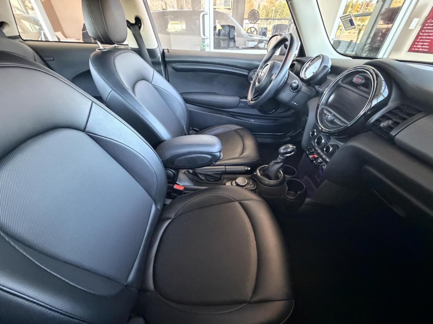 2016 White /Black Mini Cooper 3-Door (WMWXP5C59G3) with an 1.6L L4 DOHC 16V TURBO engine, located at 30 S. Berkeley Avenue, Pasadena, CA, 91107, (626) 248-7567, 34.145447, -118.109398 - 2016 MINI Cooper Hardtop 4-Door – Only 56K Miles – Buy Here Pay Here Pasadena Take home style, fun, and efficiency with this 2016 MINI Cooper 4-Door Hardtop (VIN WMWXP5C59G3B77329), showing only 56,000 original miles. This clean, compact hatchback blends European design with affordability and - Photo#11