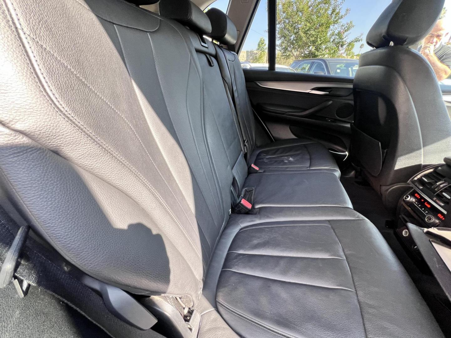 2016 White /Black BMW X1 xDrive28i (WBXHT3C38GP) with an 2.0L L4 DOHC 16V engine, 8A transmission, located at 30 S. Berkeley Avenue, Pasadena, CA, 91107, (626) 248-7567, 34.145447, -118.109398 - 2016 BMW X1 xDrive28i – White / Black Interior – Buy Here Pay Here Pasadena Luxury, performance, and practicality come together in this 2016 BMW X1 xDrive28i (VIN WBXHT3C38GP885411) featuring a white exterior over a black interior. This compact luxury SUV offers premium comfort, spirited perf - Photo#12