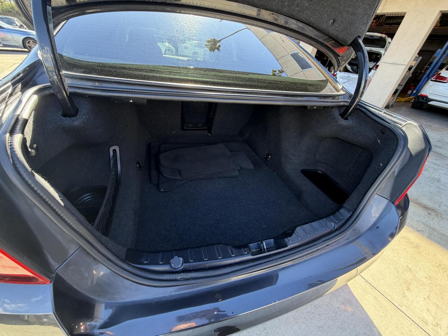 2016 BLACK /black BMW 5-Series 528i (WBA5A5C5XGG) with an 2.0L L4 DOHC 16V TURBO engine, 8A transmission, located at 30 S. Berkeley Avenue, Pasadena, CA, 91107, (626) 248-7567, 34.145447, -118.109398 - Crown City Motors is a used “Buy Here Pay Here” car dealer in Pasadena CA. “Buy Here Pay Here” financing, means that when you purchase your vehicle from our dealership, that you make the payments to the dealership as well. We do not need the banks approval to get you approved for a used auto - Photo#23