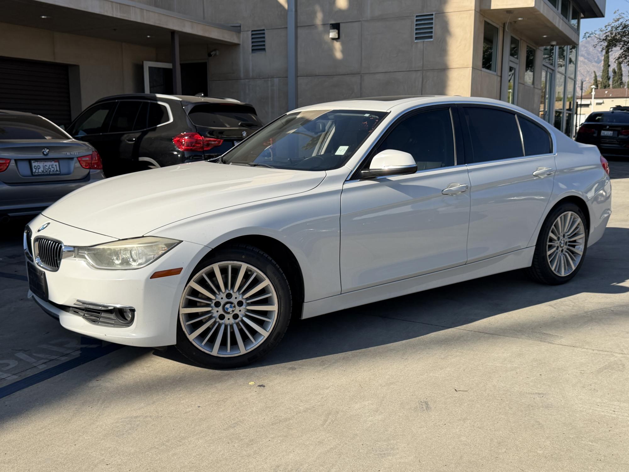 photo of 2013 BMW 3-Series 328i xDrive Sedan