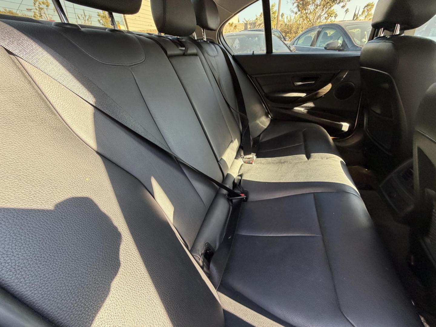 2013 White /black BMW 3-Series 328i xDrive Sedan (WBA3B3C58DF) with an 2.0L L4 DOHC 16V engine, located at 30 S. Berkeley Avenue, Pasadena, CA, 91107, (626) 248-7567, 34.145447, -118.109398 - Crown City Motors is a used “Buy Here Pay Here” car dealer in Pasadena CA. “Buy Here Pay Here” financing, means that when you purchase your vehicle from our dealership, that you make the payments to the dealership as well. We do not need the banks approval to get you approved for a used auto - Photo#11