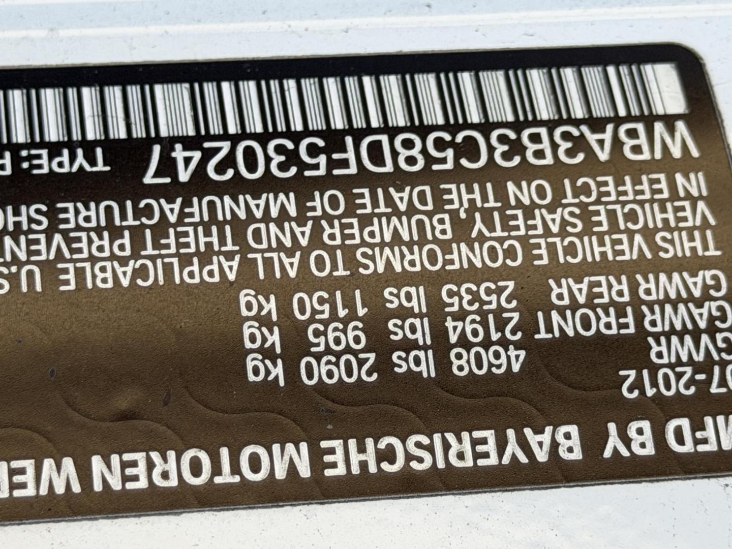2013 White /black BMW 3-Series 328i xDrive Sedan (WBA3B3C58DF) with an 2.0L L4 DOHC 16V engine, located at 30 S. Berkeley Avenue, Pasadena, CA, 91107, (626) 248-7567, 34.145447, -118.109398 - Crown City Motors is a used “Buy Here Pay Here” car dealer in Pasadena CA. “Buy Here Pay Here” financing, means that when you purchase your vehicle from our dealership, that you make the payments to the dealership as well. We do not need the banks approval to get you approved for a used auto - Photo#16