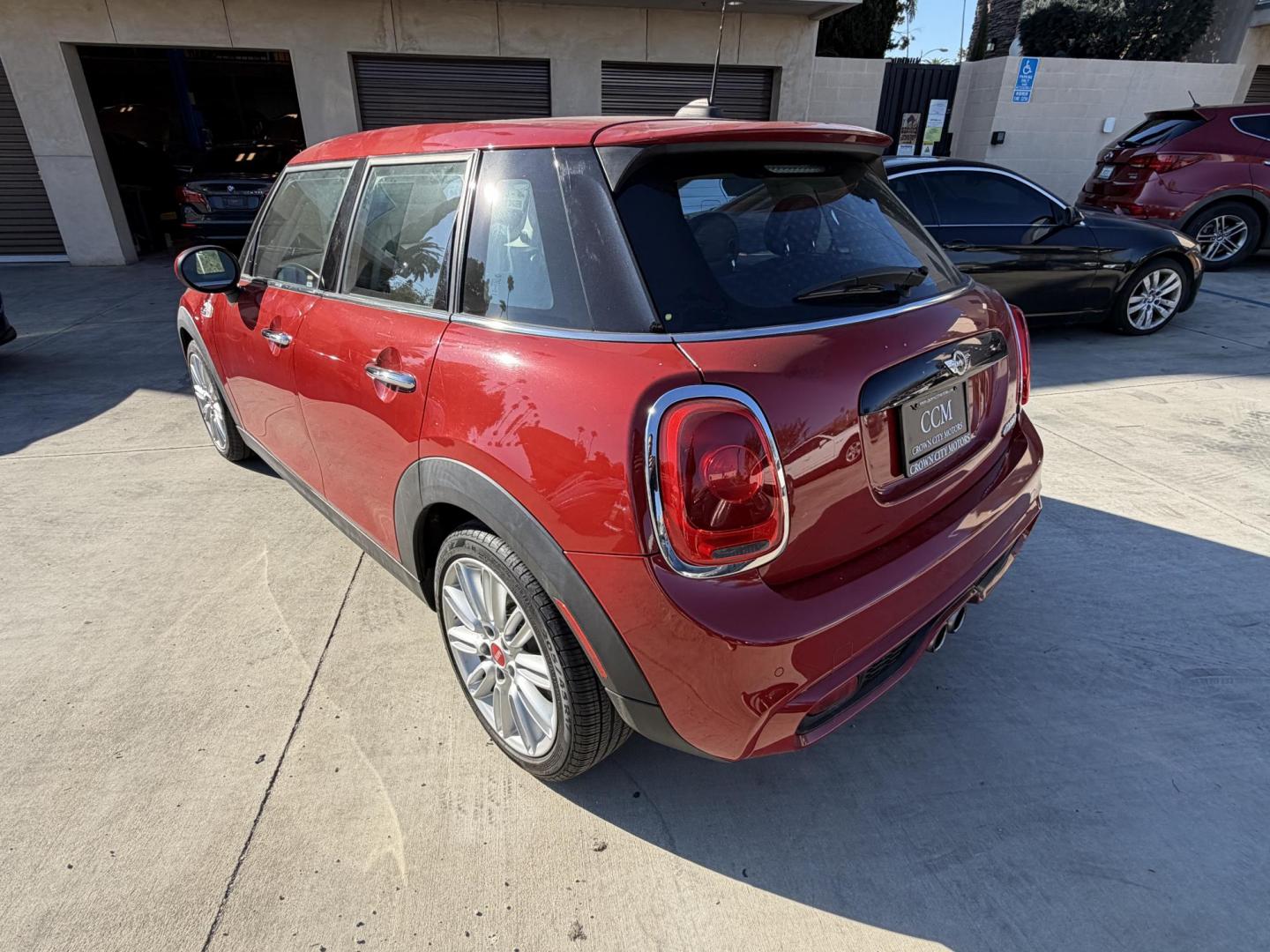 2018 Ruby Red /BLACK Mini Cooper S 3-Door (WMWXU3C57J2) with an 1.5L L3 engine, AUTOMATIC transmission, located at 30 S. Berkeley Avenue, Pasadena, CA, 91107, (626) 248-7567, 34.145447, -118.109398 - 237406 Crown City Motors is a used “Buy Here Pay Here” car dealer in Pasadena CA. “Buy Here Pay Here” financing, means that when you purchase your vehicle from our dealership, that you make the payments to the dealership as well. We do not need the banks approval to get you approved for a - Photo#2