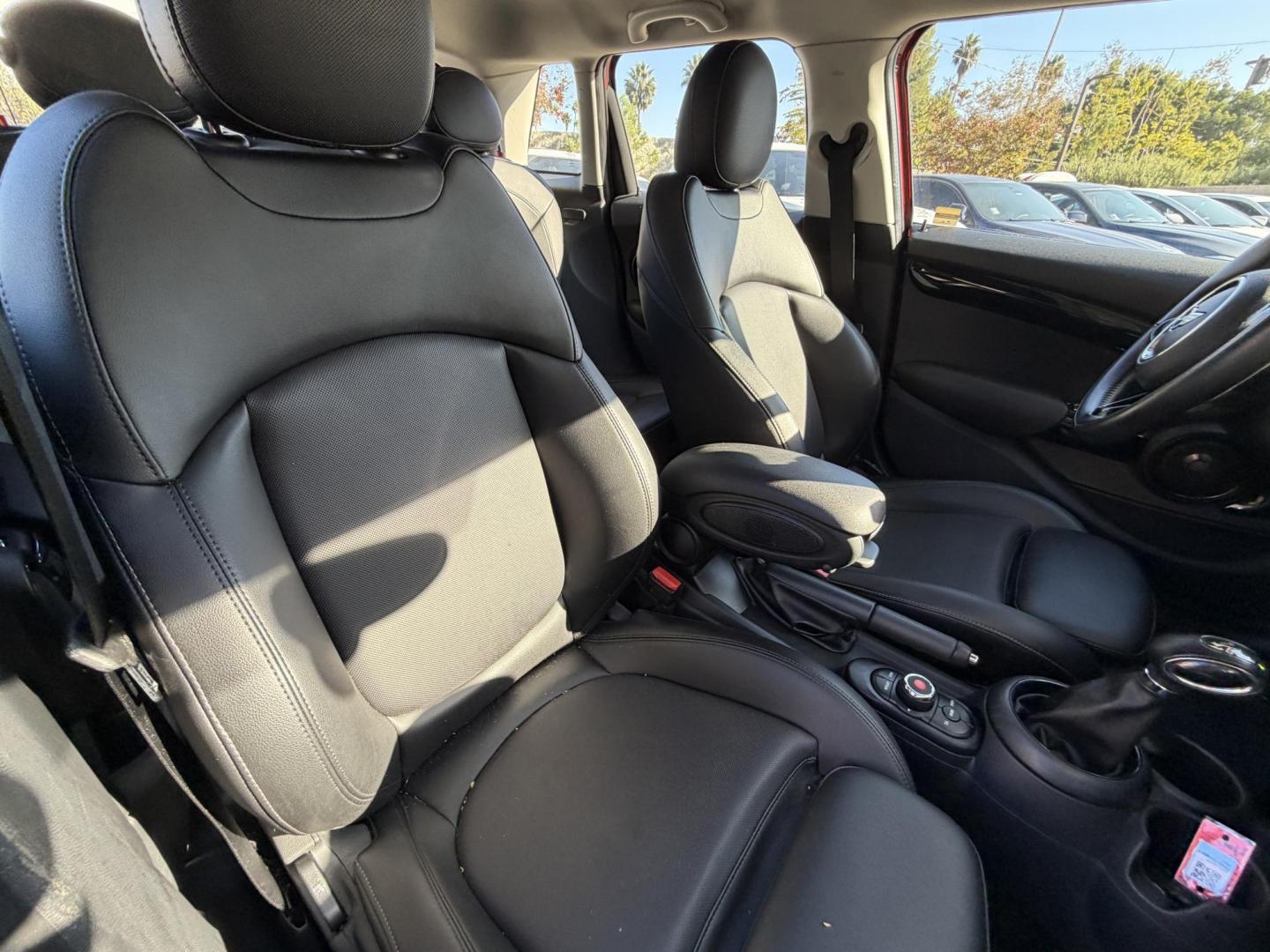 2018 Ruby Red /BLACK Mini Cooper S 3-Door (WMWXU3C57J2) with an 1.5L L3 engine, AUTOMATIC transmission, located at 30 S. Berkeley Avenue, Pasadena, CA, 91107, (626) 248-7567, 34.145447, -118.109398 - 237406 Crown City Motors is a used “Buy Here Pay Here” car dealer in Pasadena CA. “Buy Here Pay Here” financing, means that when you purchase your vehicle from our dealership, that you make the payments to the dealership as well. We do not need the banks approval to get you approved for a - Photo#12