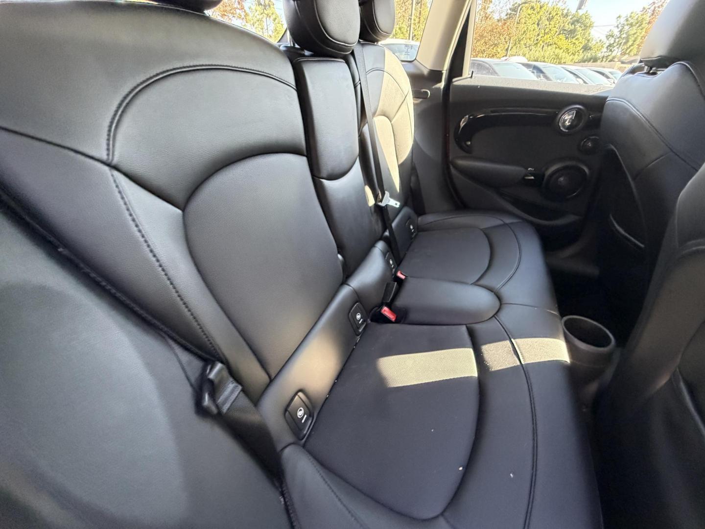 2018 Ruby Red /BLACK Mini Cooper S 3-Door (WMWXU3C57J2) with an 1.5L L3 engine, AUTOMATIC transmission, located at 30 S. Berkeley Avenue, Pasadena, CA, 91107, (626) 248-7567, 34.145447, -118.109398 - 237406 Crown City Motors is a used “Buy Here Pay Here” car dealer in Pasadena CA. “Buy Here Pay Here” financing, means that when you purchase your vehicle from our dealership, that you make the payments to the dealership as well. We do not need the banks approval to get you approved for a - Photo#16