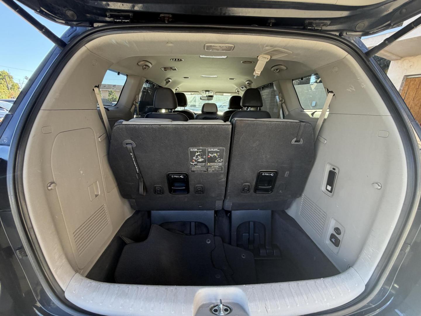 2016 Space Gray Metallic /Gray Kia Sedona EX (KNDMC5C18G6) with an 3.3L V6 DOHC 24V engine, 6-Speed Automatic transmission, located at 30 S. Berkeley Avenue, Pasadena, CA, 91107, (626) 248-7567, 34.145447, -118.109398 - Photo#16