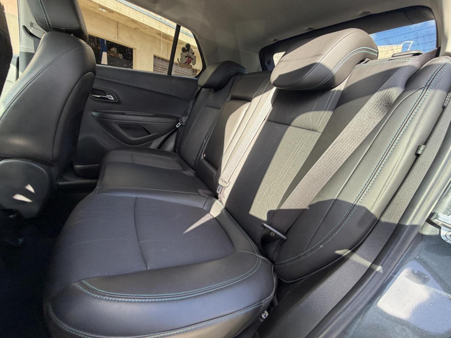 2016 Gray metallic /Black Chevrolet Trax LT AWD (3GNCJPSBXGL) with an 1.4L L4 DOHC 16V engine, 6A transmission, located at 30 S. Berkeley Avenue, Pasadena, CA, 91107, (626) 248-7567, 34.145447, -118.109398 - 2016 Chevrolet Equinox – Gray Exterior & Black Interior – VIN: 3GNCJPSBXGL218890 Reliable SUV with Buy Here Pay Here Financing – Crown City Motors, Pasadena Looking for a dependable SUV with flexible financing options? This 2016 Chevrolet Equinox finished in sleek gray with a black inter - Photo#8