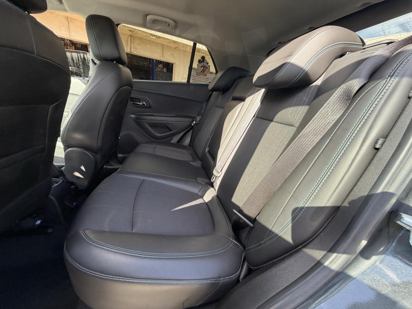 2016 Gray metallic /Black Chevrolet Trax LT AWD (3GNCJPSBXGL) with an 1.4L L4 DOHC 16V engine, 6A transmission, located at 30 S. Berkeley Avenue, Pasadena, CA, 91107, (626) 248-7567, 34.145447, -118.109398 - 2016 Chevrolet Equinox – Gray Exterior & Black Interior – VIN: 3GNCJPSBXGL218890 Reliable SUV with Buy Here Pay Here Financing – Crown City Motors, Pasadena Looking for a dependable SUV with flexible financing options? This 2016 Chevrolet Equinox finished in sleek gray with a black inter - Photo#9