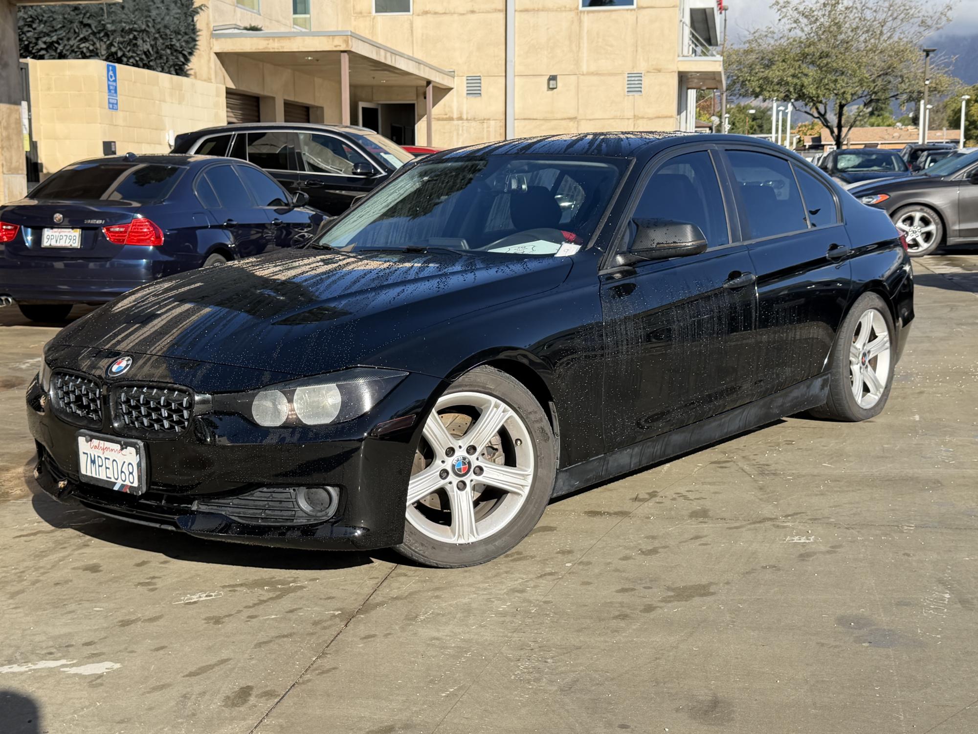 photo of 2015 BMW 3-Series 320i Sedan