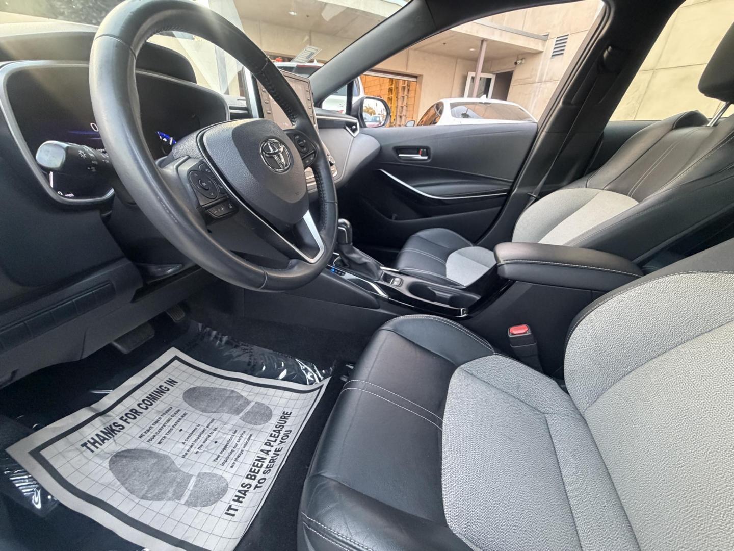 2019 White /BLACK Toyota Corolla L CVT (JTNK4RBE1K3) with an 1.8L L4 DOHC 16V engine, CVT transmission, located at 30 S. Berkeley Avenue, Pasadena, CA, 91107, (626) 248-7567, 34.145447, -118.109398 - Crown City Motors is a used “Buy Here Pay Here” car dealer in Pasadena CA. “Buy Here Pay Here” financing, means that when you purchase your vehicle from our dealership, that you make the payments to the dealership as well. We do not need the banks approval to get you approved for a used auto - Photo#14