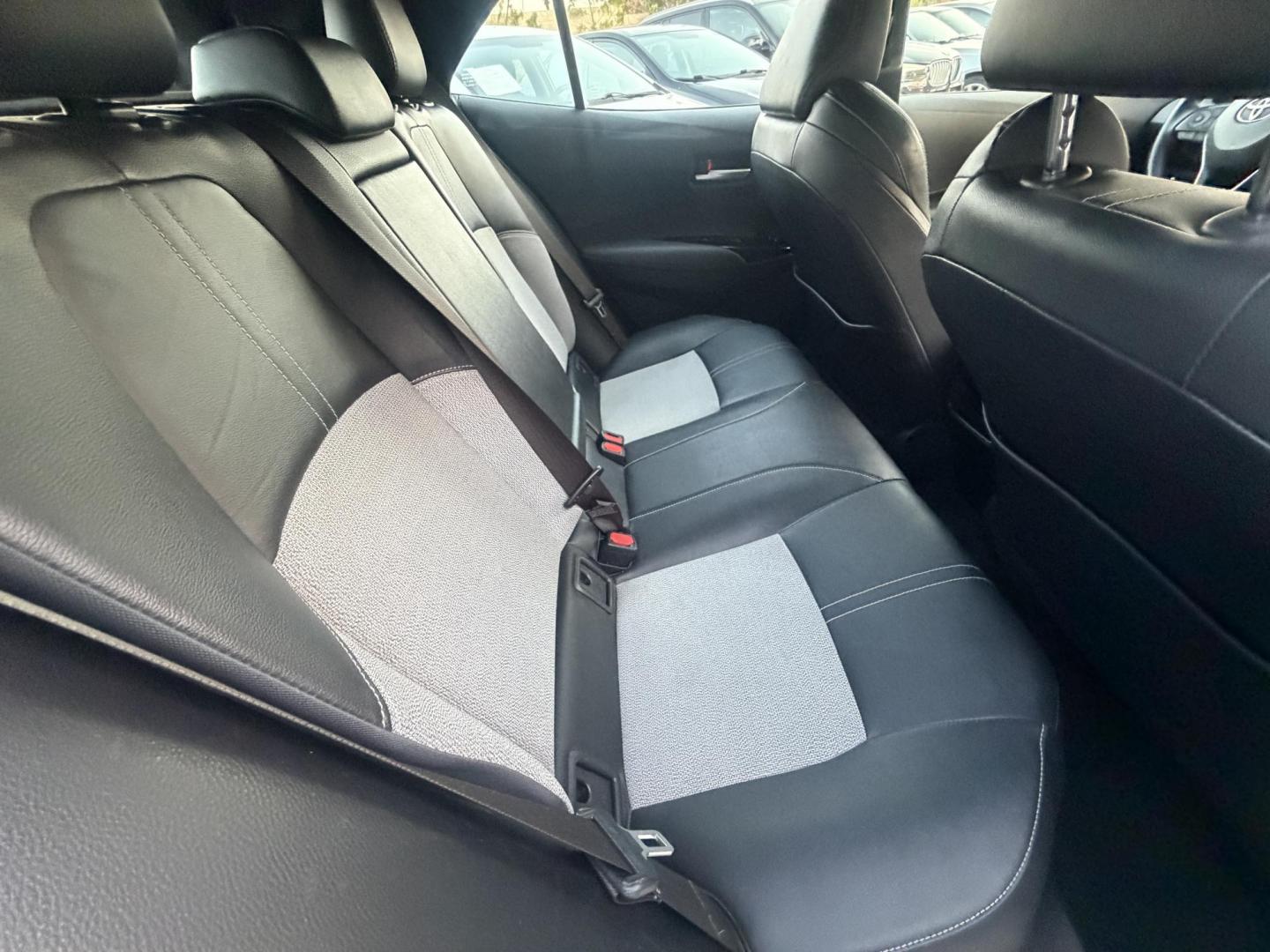 2019 White /BLACK Toyota Corolla L CVT (JTNK4RBE1K3) with an 1.8L L4 DOHC 16V engine, CVT transmission, located at 30 S. Berkeley Avenue, Pasadena, CA, 91107, (626) 248-7567, 34.145447, -118.109398 - Crown City Motors is a used “Buy Here Pay Here” car dealer in Pasadena CA. “Buy Here Pay Here” financing, means that when you purchase your vehicle from our dealership, that you make the payments to the dealership as well. We do not need the banks approval to get you approved for a used auto - Photo#21