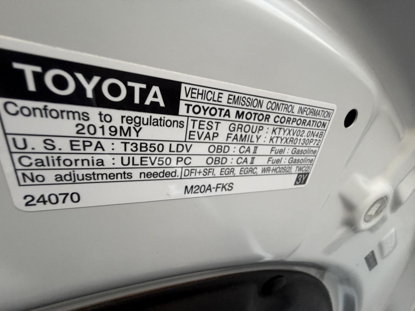 2019 White /BLACK Toyota Corolla L CVT (JTNK4RBE1K3) with an 1.8L L4 DOHC 16V engine, CVT transmission, located at 30 S. Berkeley Avenue, Pasadena, CA, 91107, (626) 248-7567, 34.145447, -118.109398 - Crown City Motors is a used “Buy Here Pay Here” car dealer in Pasadena CA. “Buy Here Pay Here” financing, means that when you purchase your vehicle from our dealership, that you make the payments to the dealership as well. We do not need the banks approval to get you approved for a used auto - Photo#24