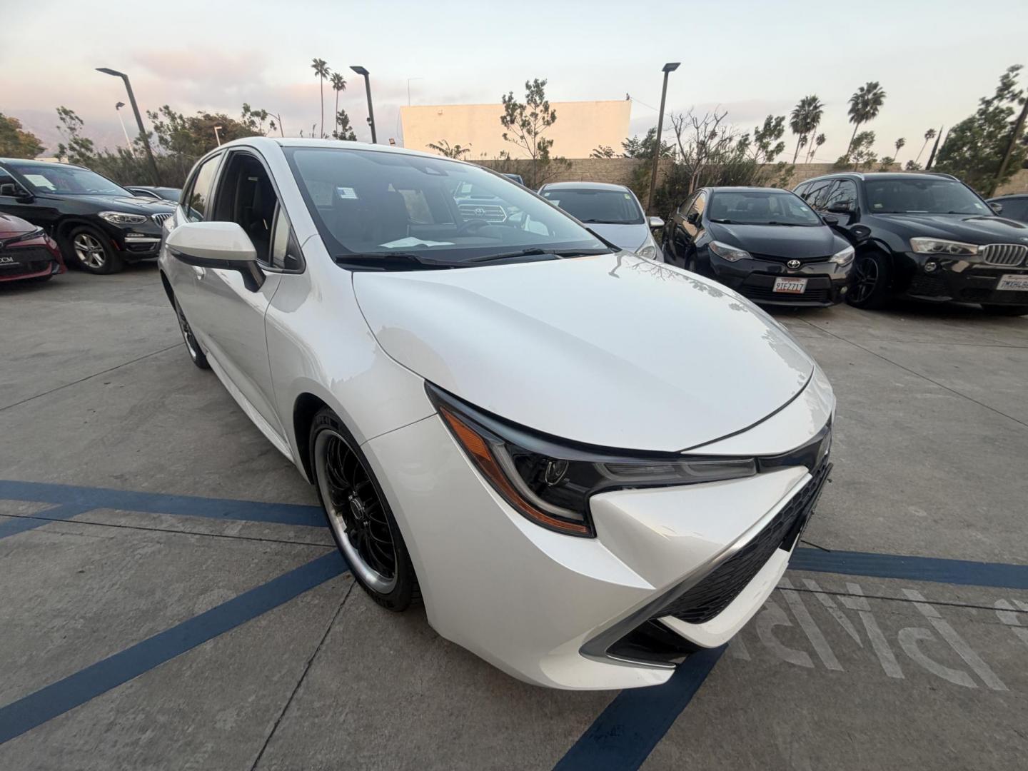 2019 White /BLACK Toyota Corolla L CVT (JTNK4RBE1K3) with an 1.8L L4 DOHC 16V engine, CVT transmission, located at 30 S. Berkeley Avenue, Pasadena, CA, 91107, (626) 248-7567, 34.145447, -118.109398 - Crown City Motors is a used “Buy Here Pay Here” car dealer in Pasadena CA. “Buy Here Pay Here” financing, means that when you purchase your vehicle from our dealership, that you make the payments to the dealership as well. We do not need the banks approval to get you approved for a used auto - Photo#30