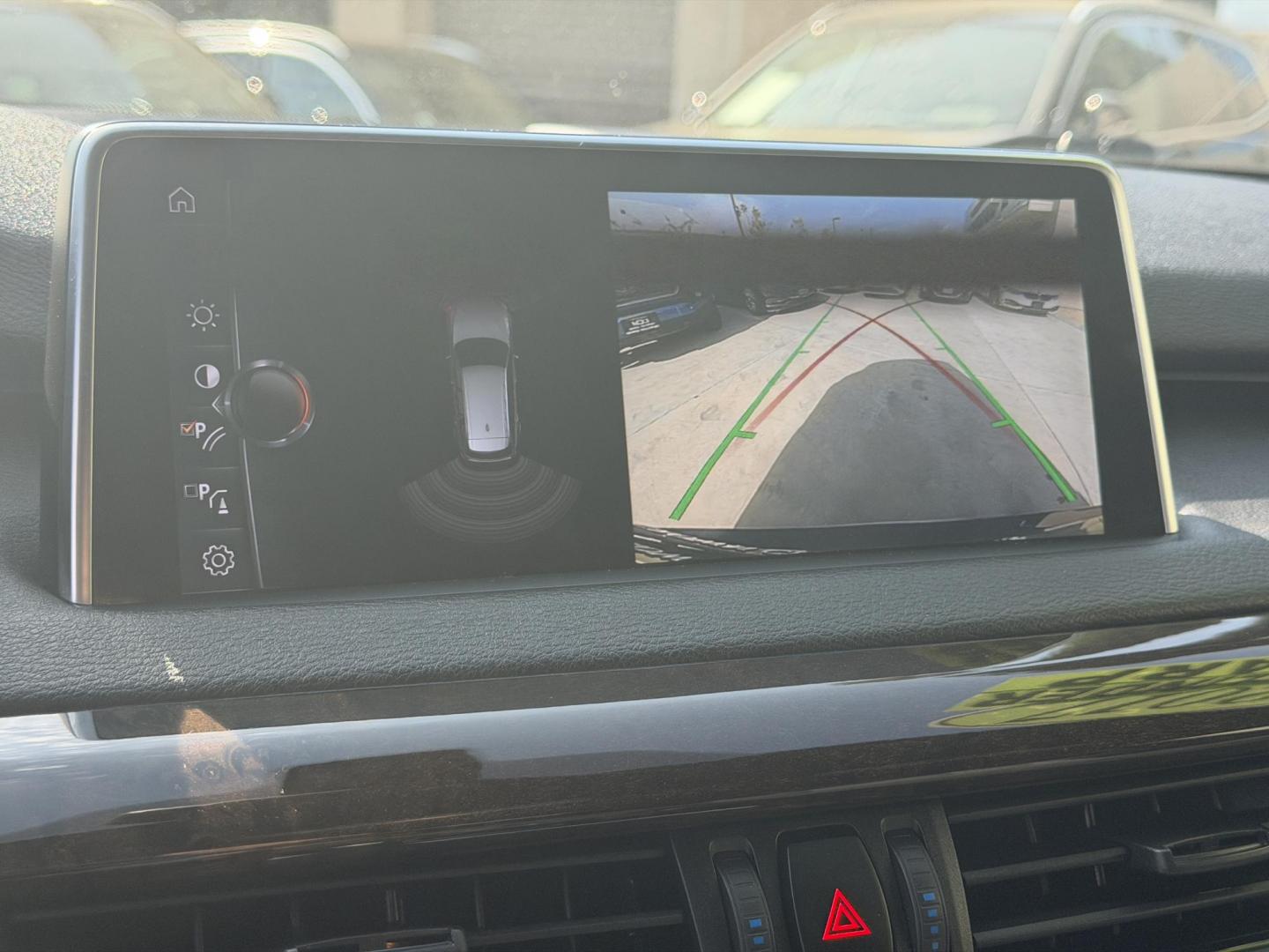 2017 BMW X5 sDrive35i (5UXKR2C56H0) with an 3.0L L6 DOHC 24V engine, 8A transmission, located at 30 S. Berkeley Avenue, Pasadena, CA, 91107, (626) 248-7567, 34.145447, -118.109398 - Photo#12