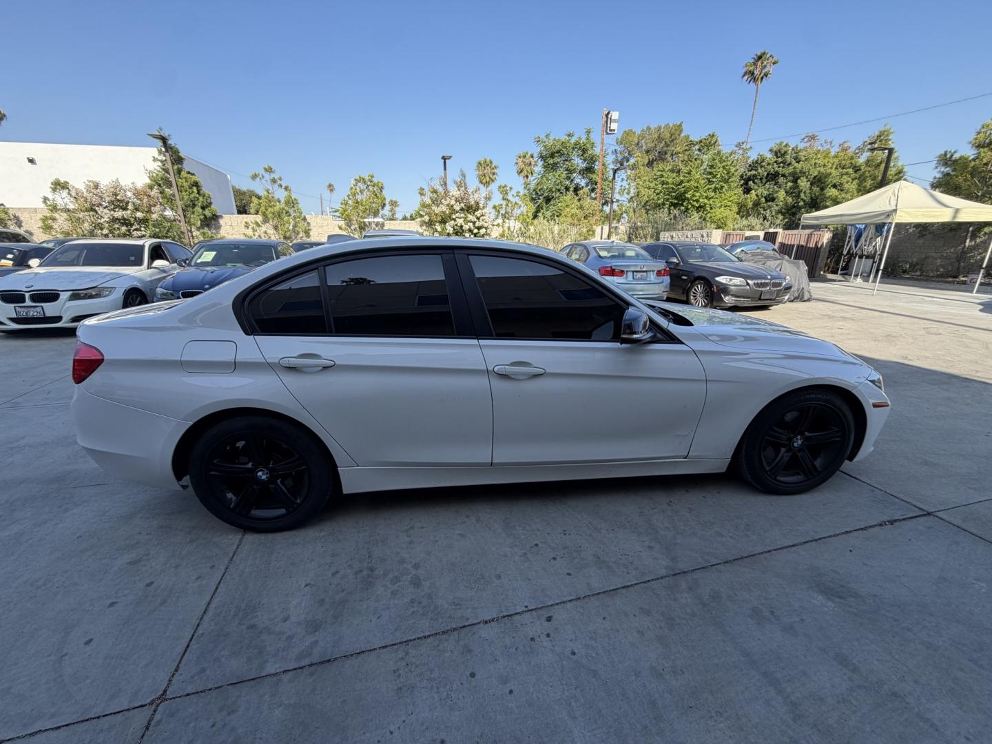 2014 White /Black BMW 3-Series 328i Sedan (WBA3C1C55EK) with an 2.0L L4 DOHC 16V engine, Automatic transmission, located at 30 S. Berkeley Avenue, Pasadena, CA, 91107, (626) 248-7567, 34.145447, -118.109398 - 2014 BMW 3 Series – White – Buy Here Pay Here Financing – Pasadena, CA VIN: WBA3C1C55EK114554 Looking for a white BMW 3 Series with easy financing in Pasadena? This 2014 BMW 3 Series (VIN: WBA3C1C55EK114554) offers luxury, performance, and affordability — with in-house financing design- Photo#9