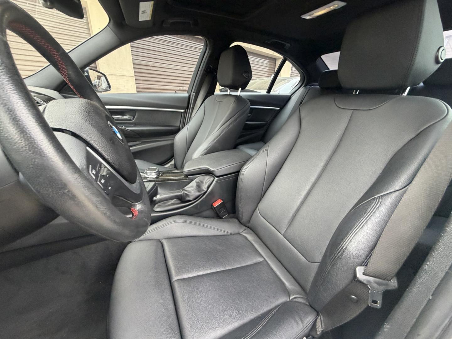 2017 BMW 3-Series 330i xDrive SULEV Sedan (WBA8D9G37HN) with an 3.0L L6 DOHC 24V engine, 8A transmission, located at 30 S. Berkeley Avenue, Pasadena, CA, 91107, (626) 248-7567, 34.145447, -118.109398 - Photo#4