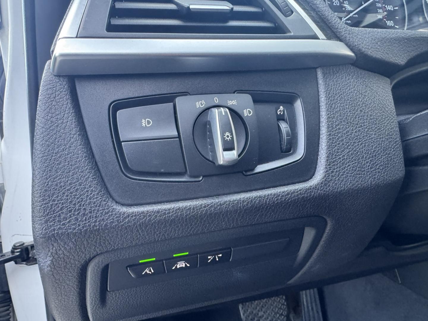 2017 BMW 3-Series 330i xDrive SULEV Sedan (WBA8D9G37HN) with an 3.0L L6 DOHC 24V engine, 8A transmission, located at 30 S. Berkeley Avenue, Pasadena, CA, 91107, (626) 248-7567, 34.145447, -118.109398- Photo#31